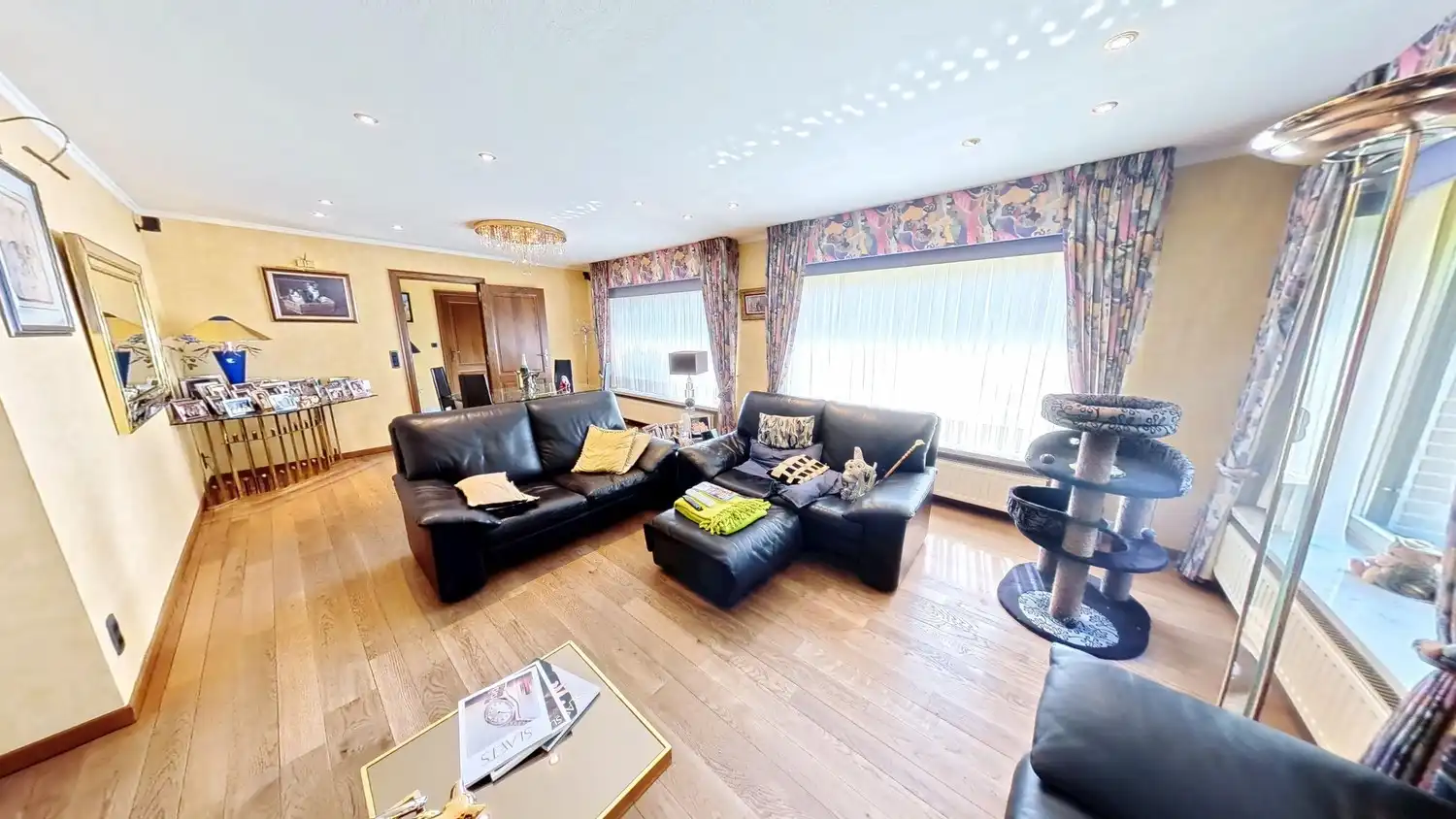 **Exclusieve villa met 5 slaapkamers te koop op een prachtlocatie in Asper!** foto 3