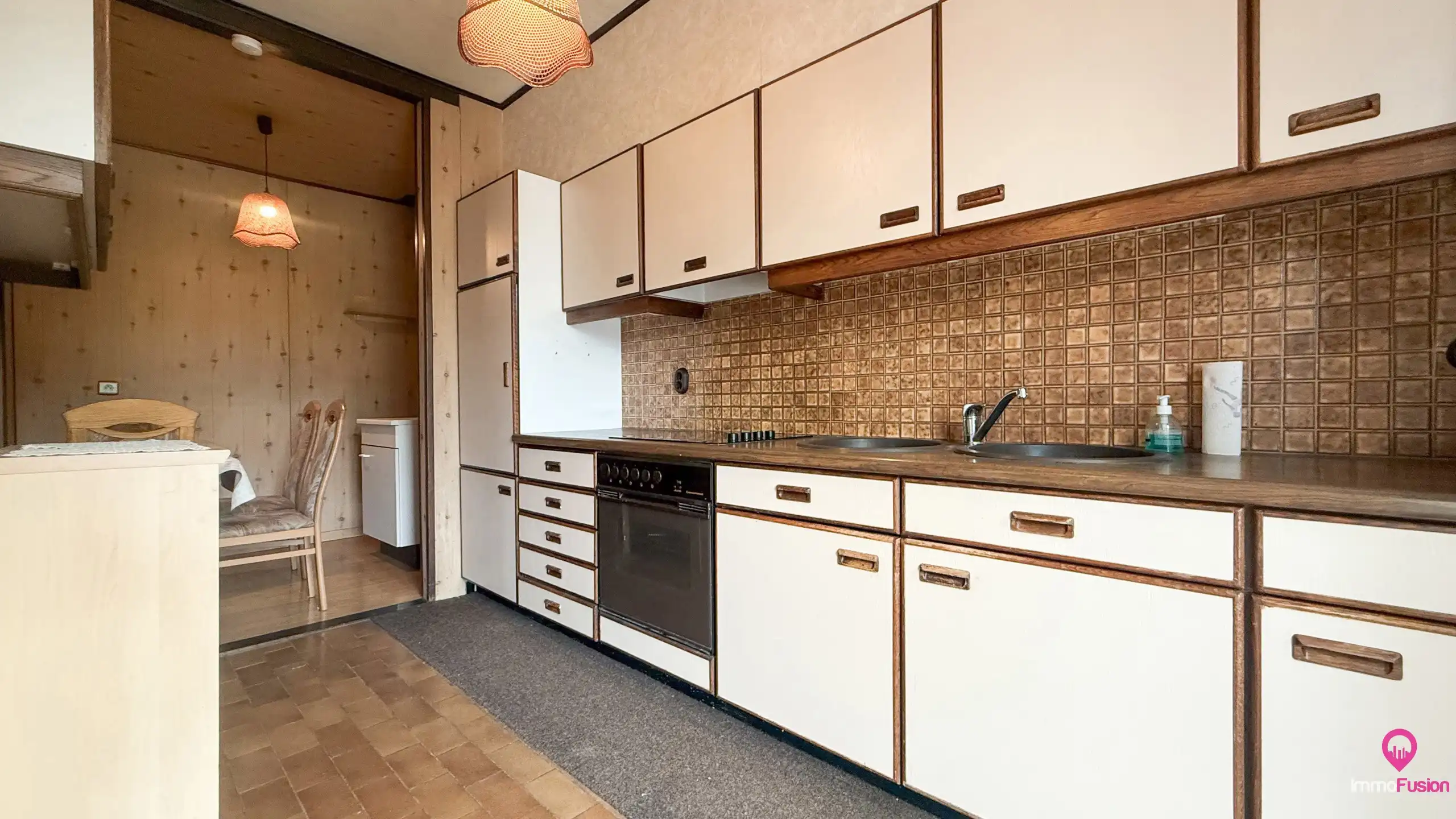 Gelijkvloerse woning met garage en overdekt terras! foto 7