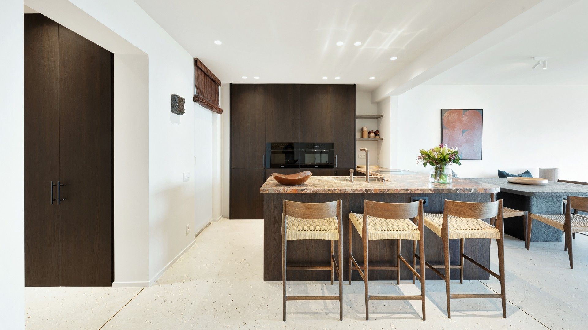 Prachtig 3 slaapkamerappartement Zeedijk-Het Zoute met frontaal zeezicht foto 2