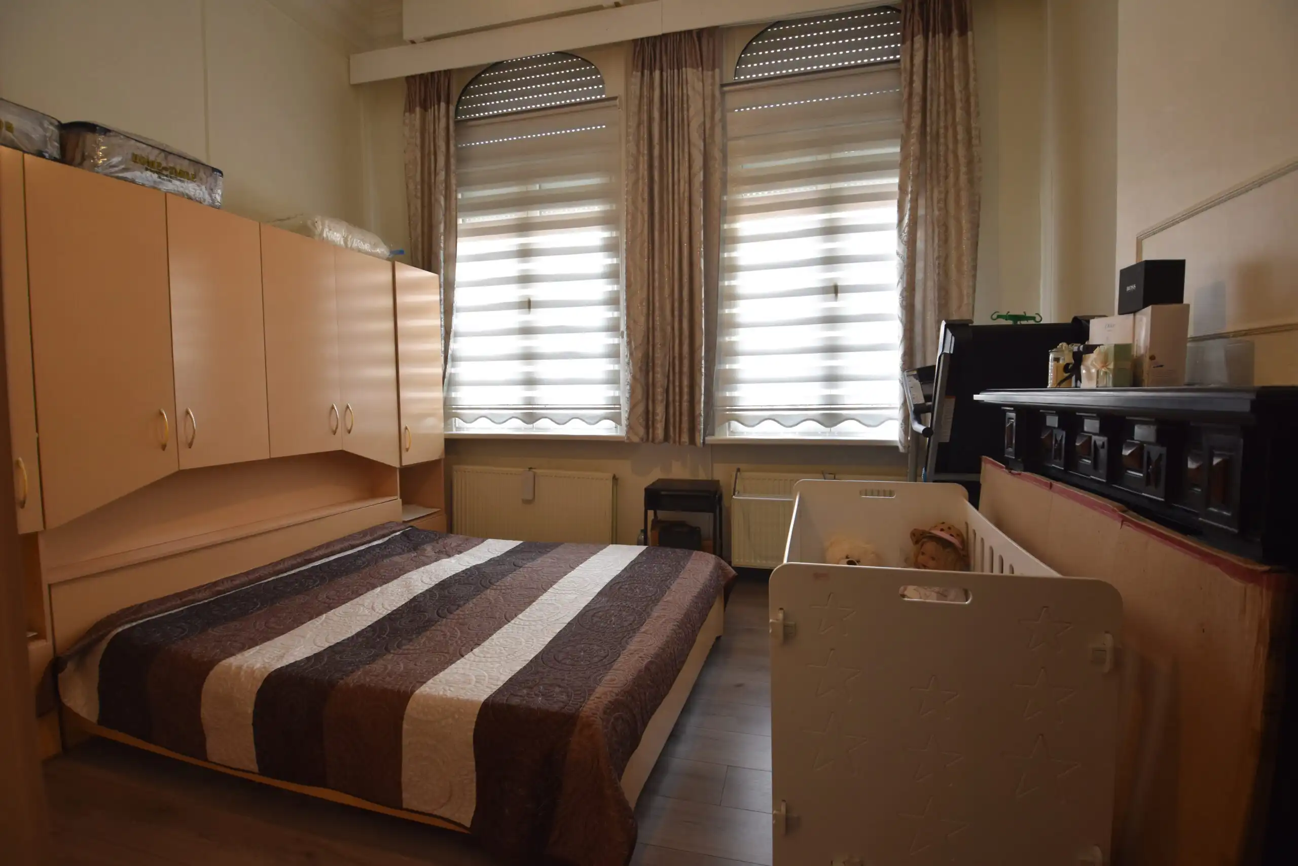 Opbrengsteigendom in karaktervolle herenwoning – centrum Sint-Niklaas foto 9