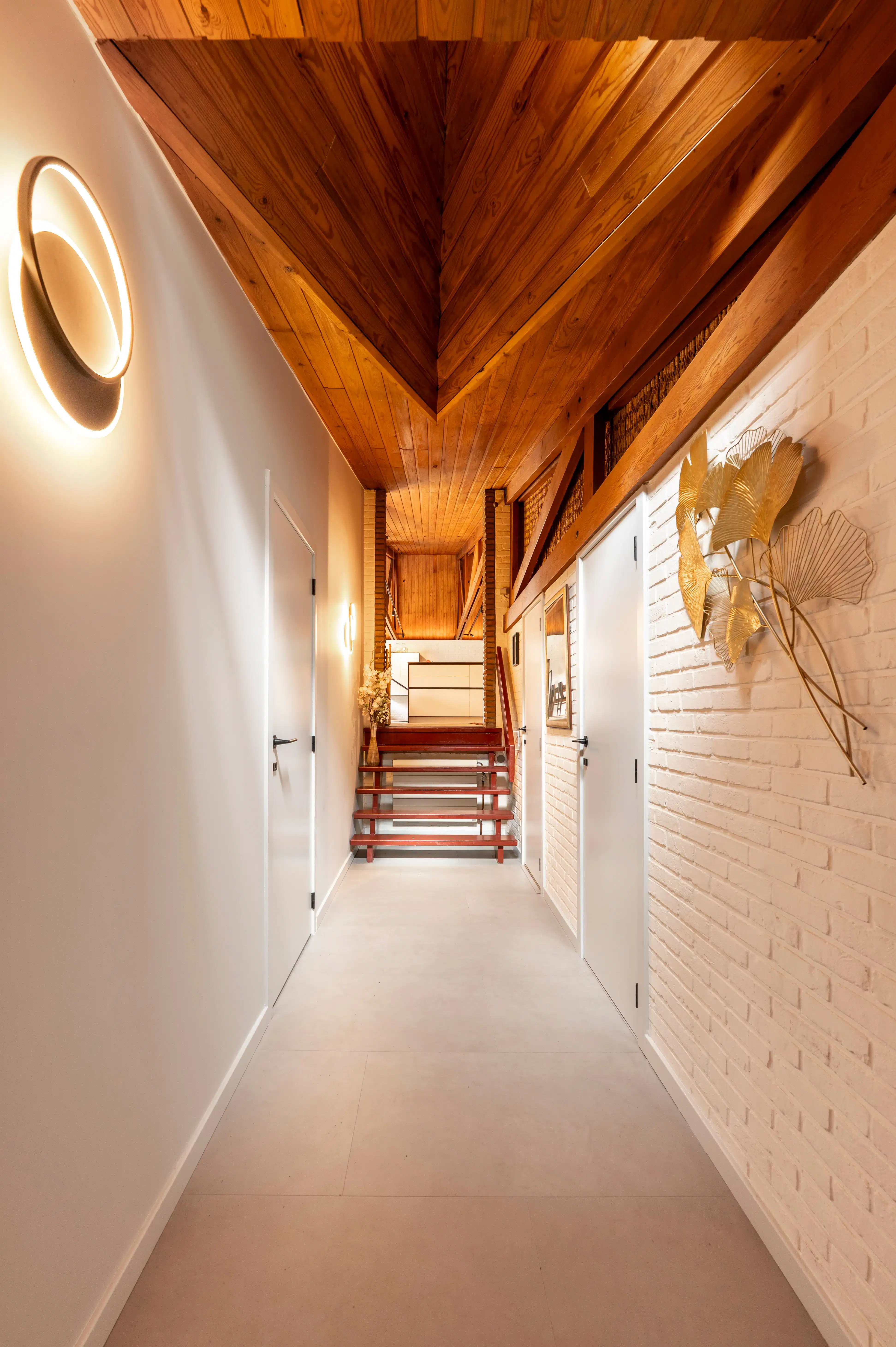 Architecturale sixtieswoning in volledige privacy en uniek natuurlandschap! foto 14
