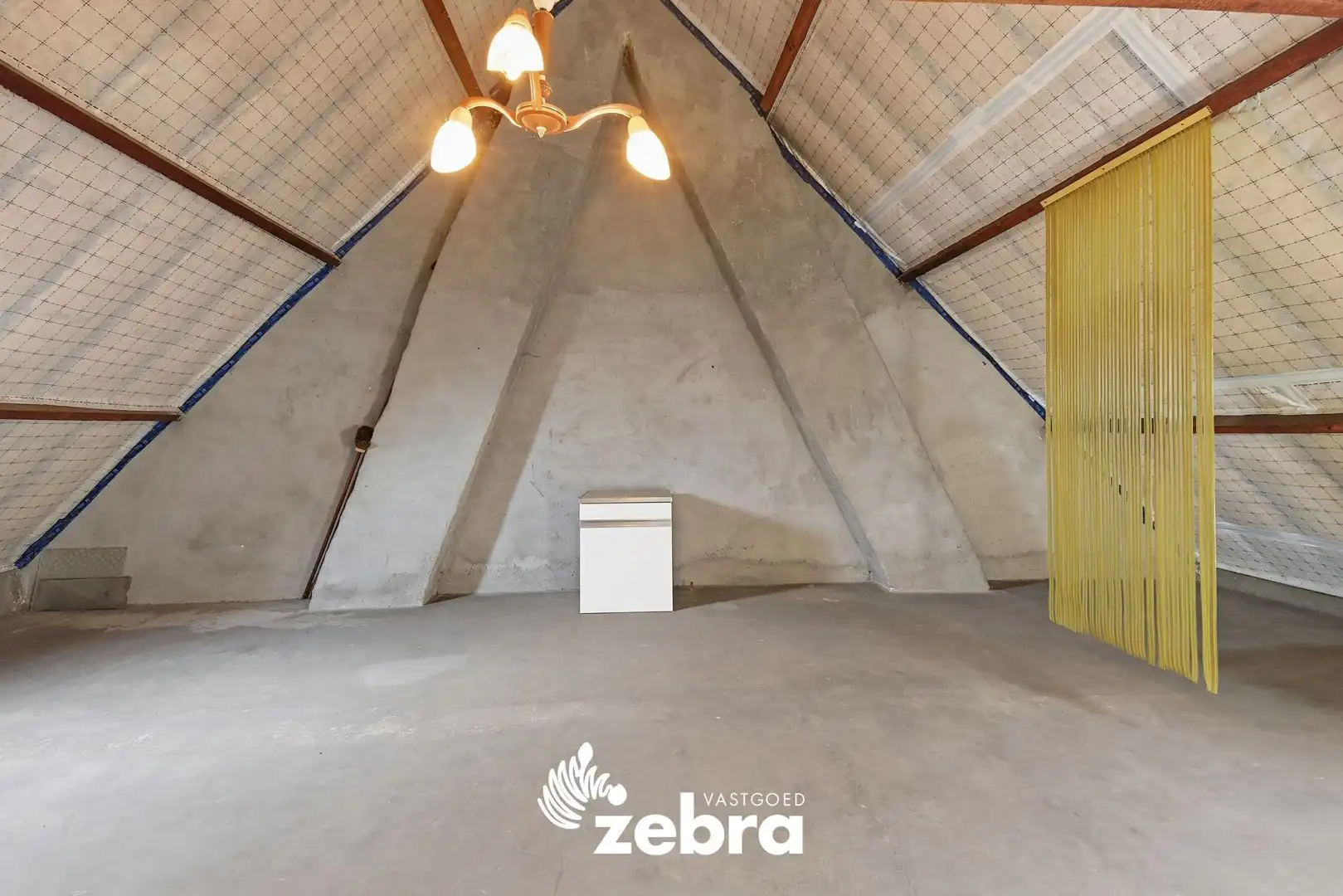 Woning met veel potentieel, 3 slaapkamers en ruime zolder in hartje Tielt! foto 15