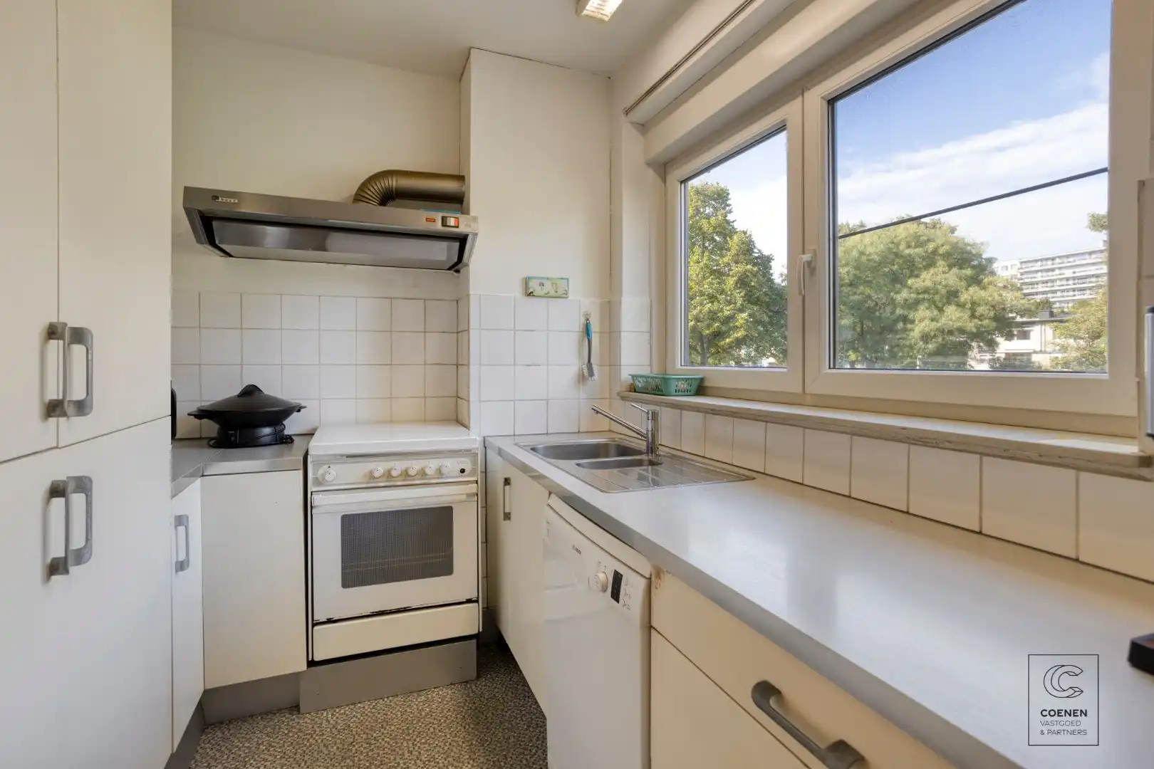 Bel-étagewoning van 163 m² met 3 slaapkamers, tuin en groen zicht te Linkeroever! foto 9