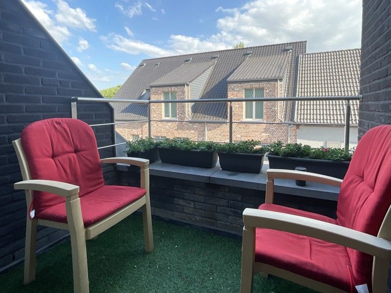 Triplex appartement met 3 slaapkamers en garage foto 10