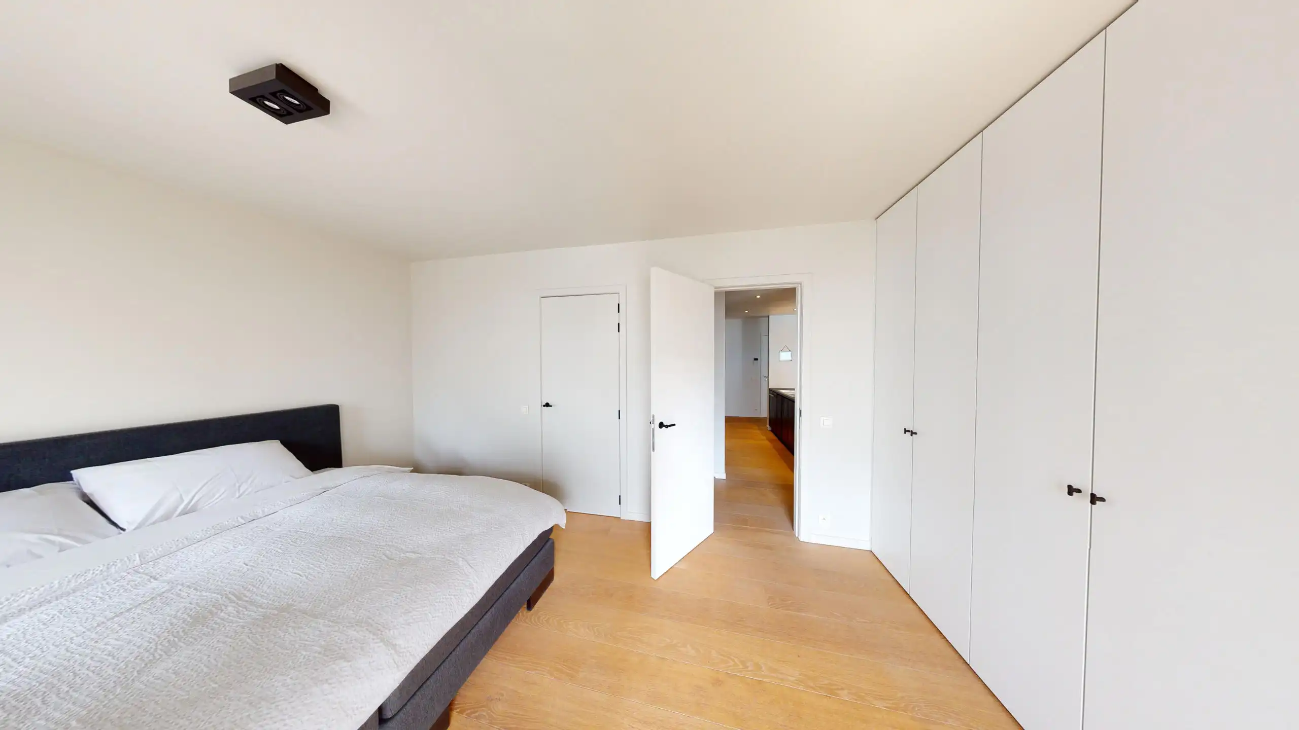 Gemeubeld één slaapkamer appartement op het Zuid. foto 5