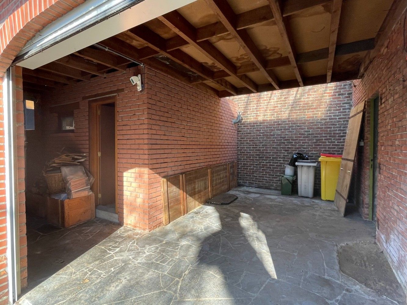 Ruime, te renoveren woning met veel potentieel op 10a14ca foto 22