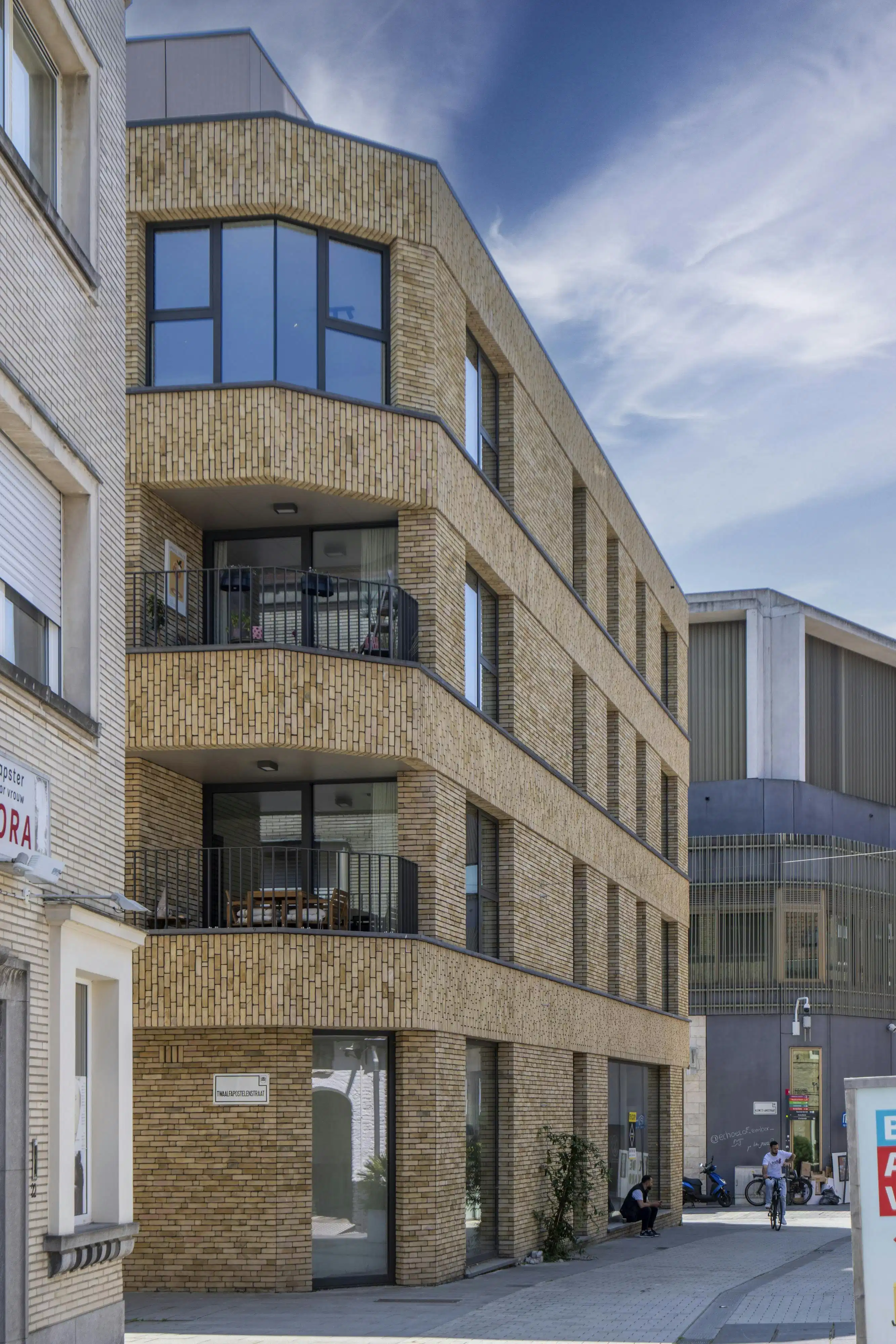 Super lichtrijk dakappartement te koop in Kortrijk foto 4