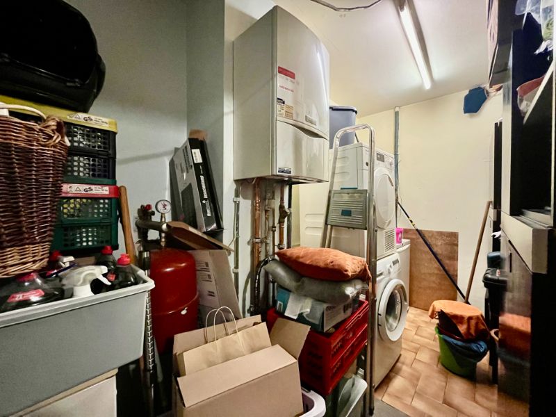 GELIJKVLOERS TWEE SLAAPKAMER-APPARTEMENT TE GENT foto 8