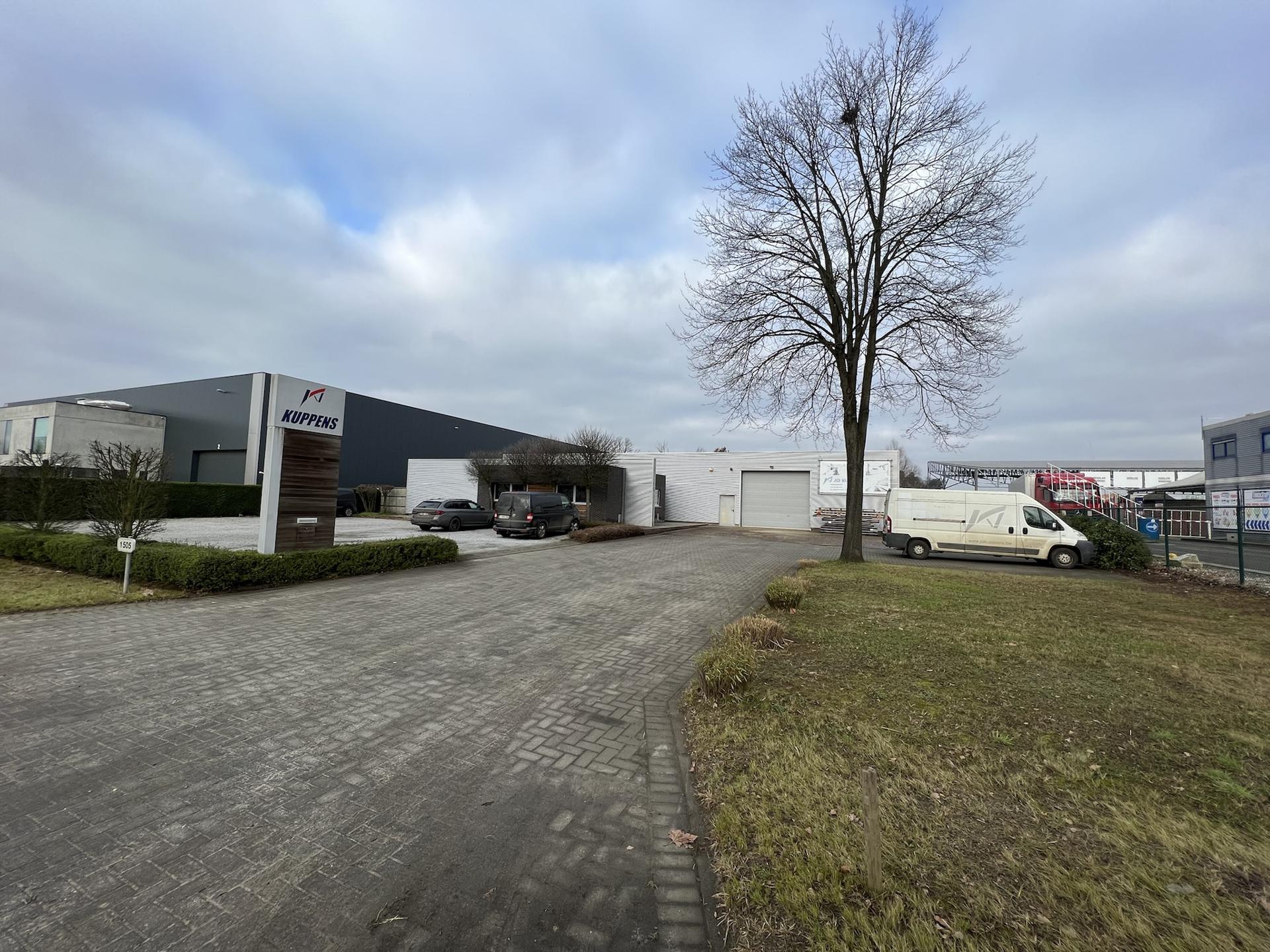 BEDRIJFSGEBOUW MET KANTOOR IN HEUSDEN-ZOLDER/LUMMEN foto 11