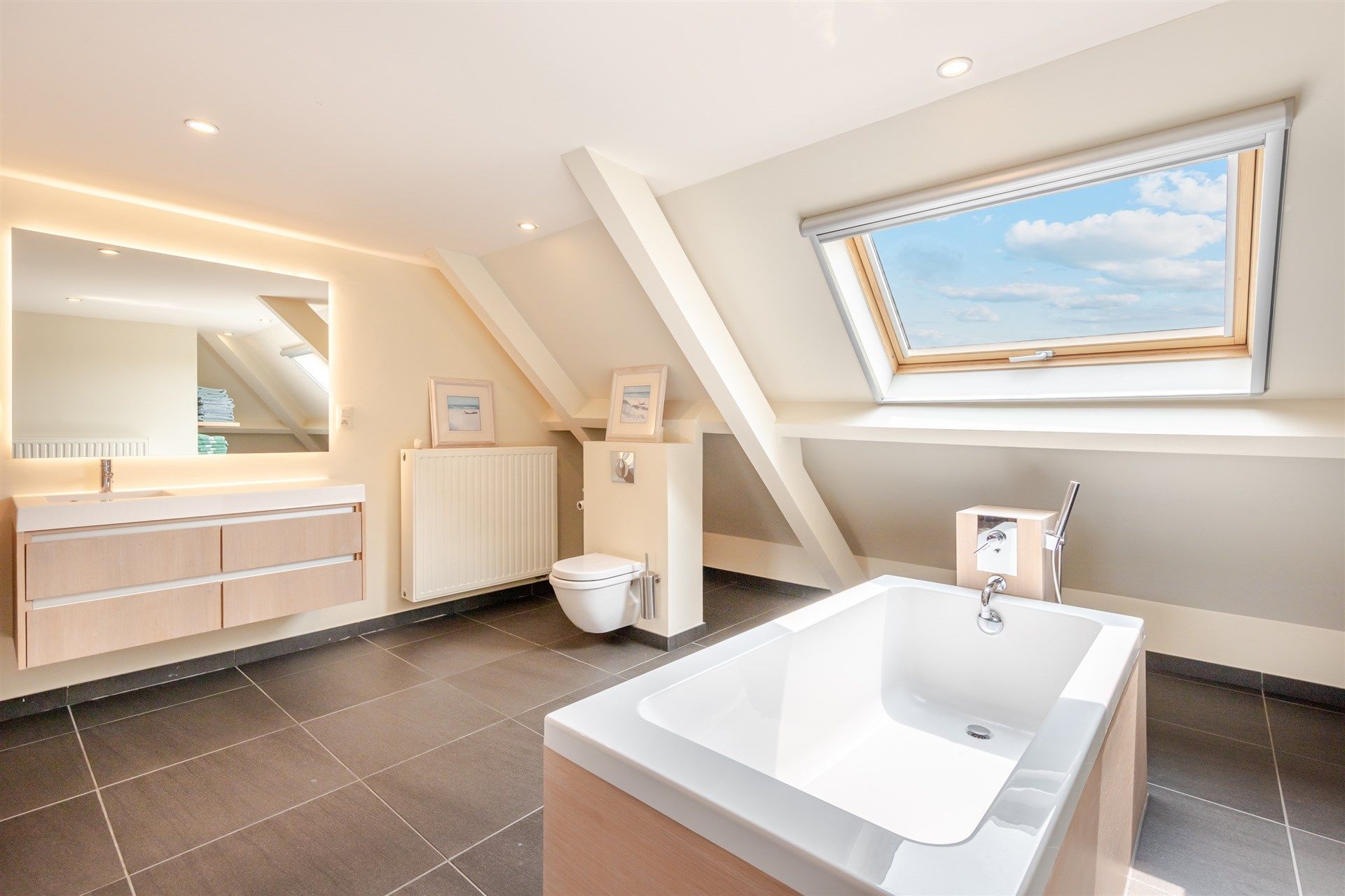 Charmante villa met 3 slks en tuin op groot perceel foto 20