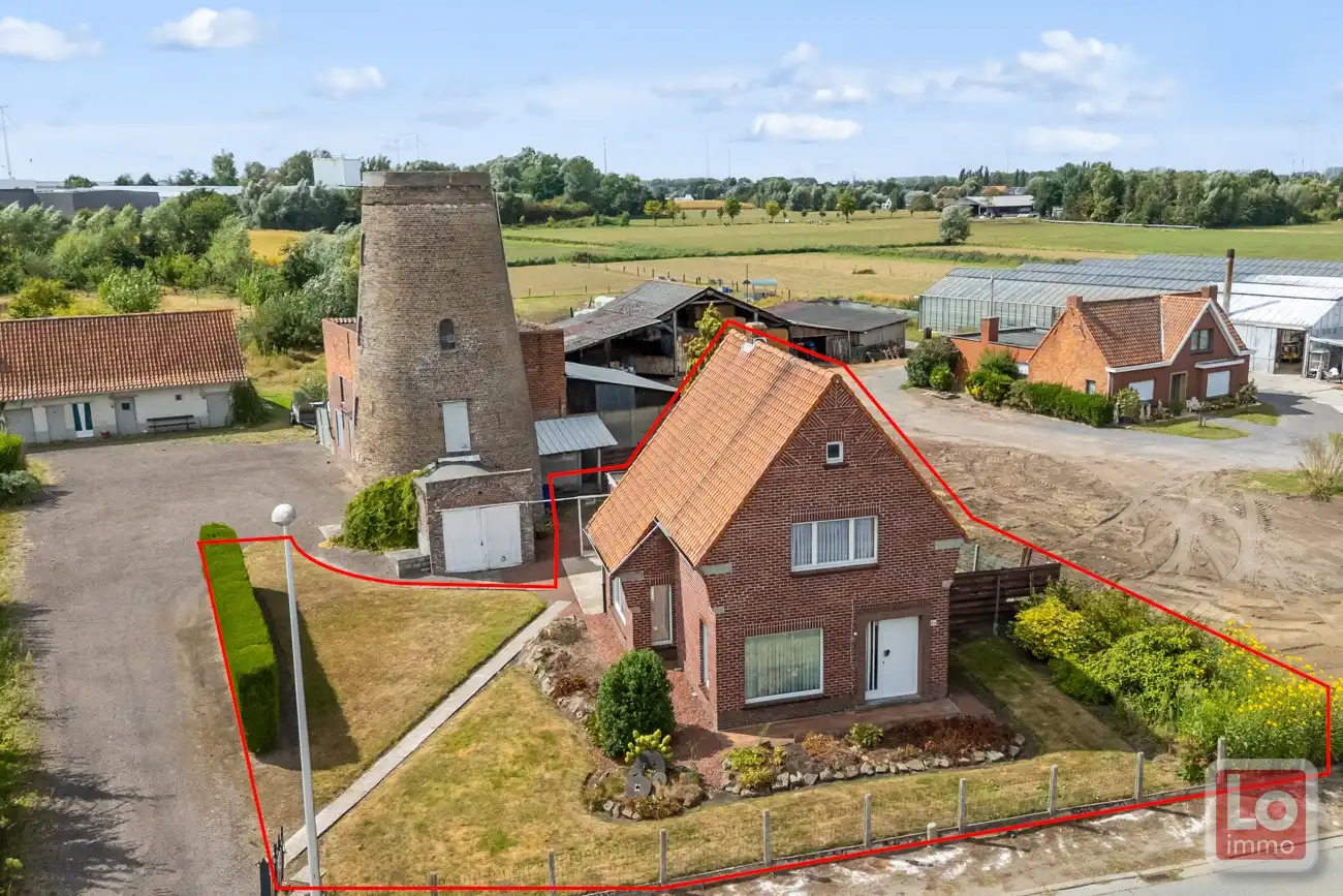 Charmante te renoveren woning met 3 slaapkamers in het rustige Desteldonk foto 3