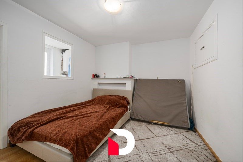 Eclectische burgerwoning op de rand van de historische stadskern foto 11