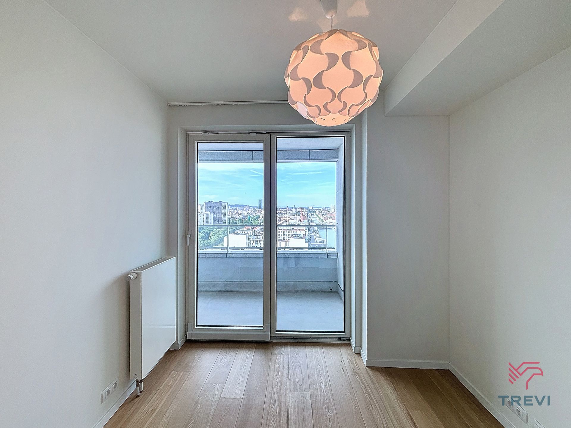UP-SITE appartement met 2 slaapkamers op de 16e verdieping foto 7