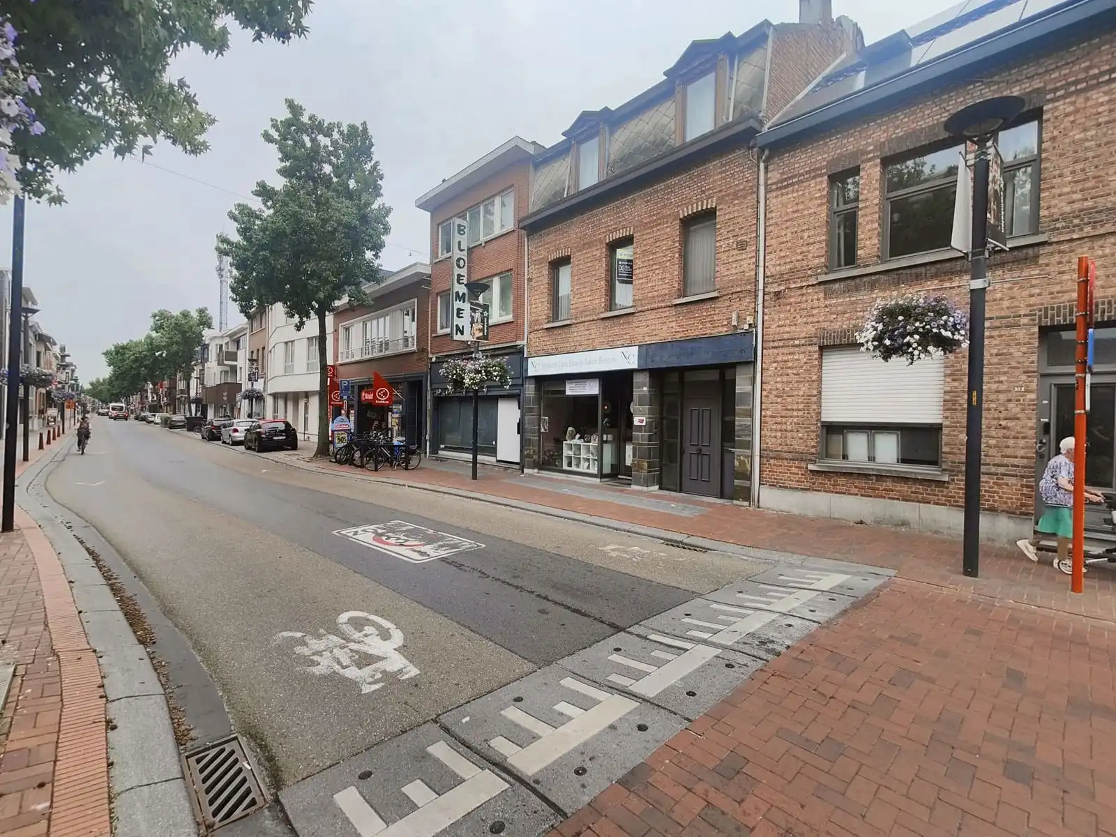 Investeringspand met vennootschap op toplocatie foto {{pictureIndex}}