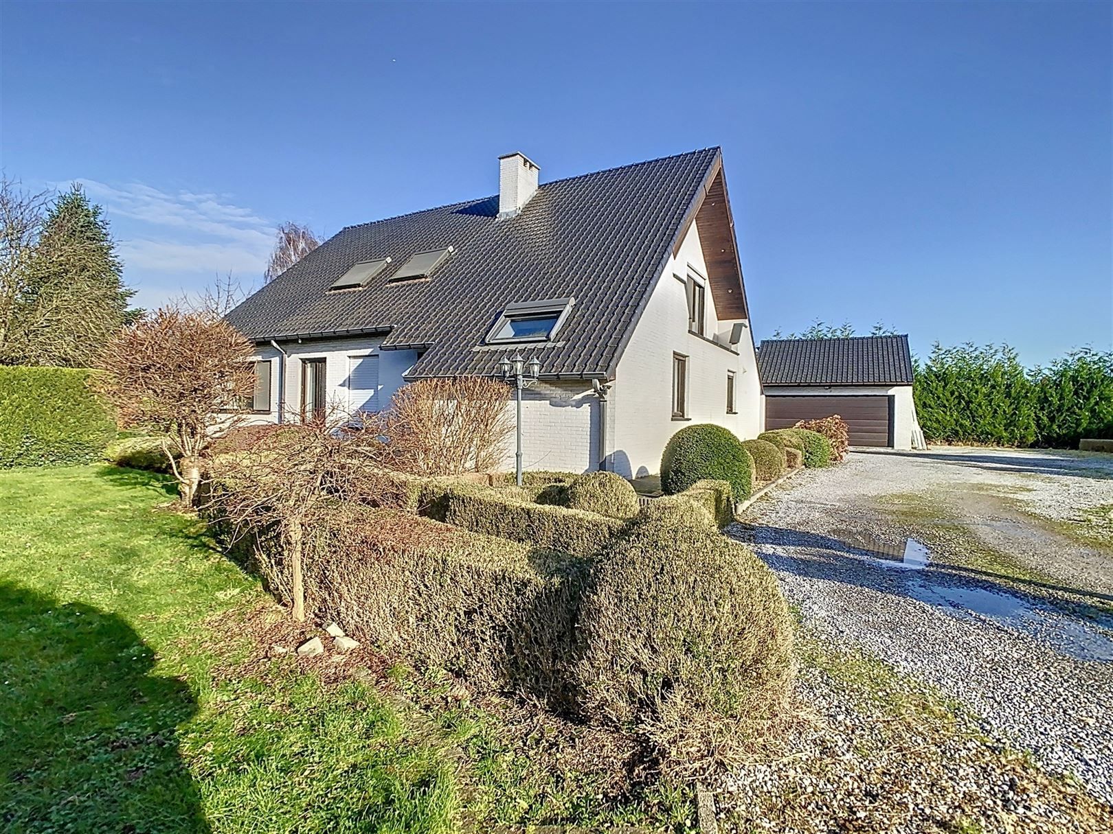 Ruime villa, 3 slpks, garage, terrassen, tuin, 16a 21ca foto 2