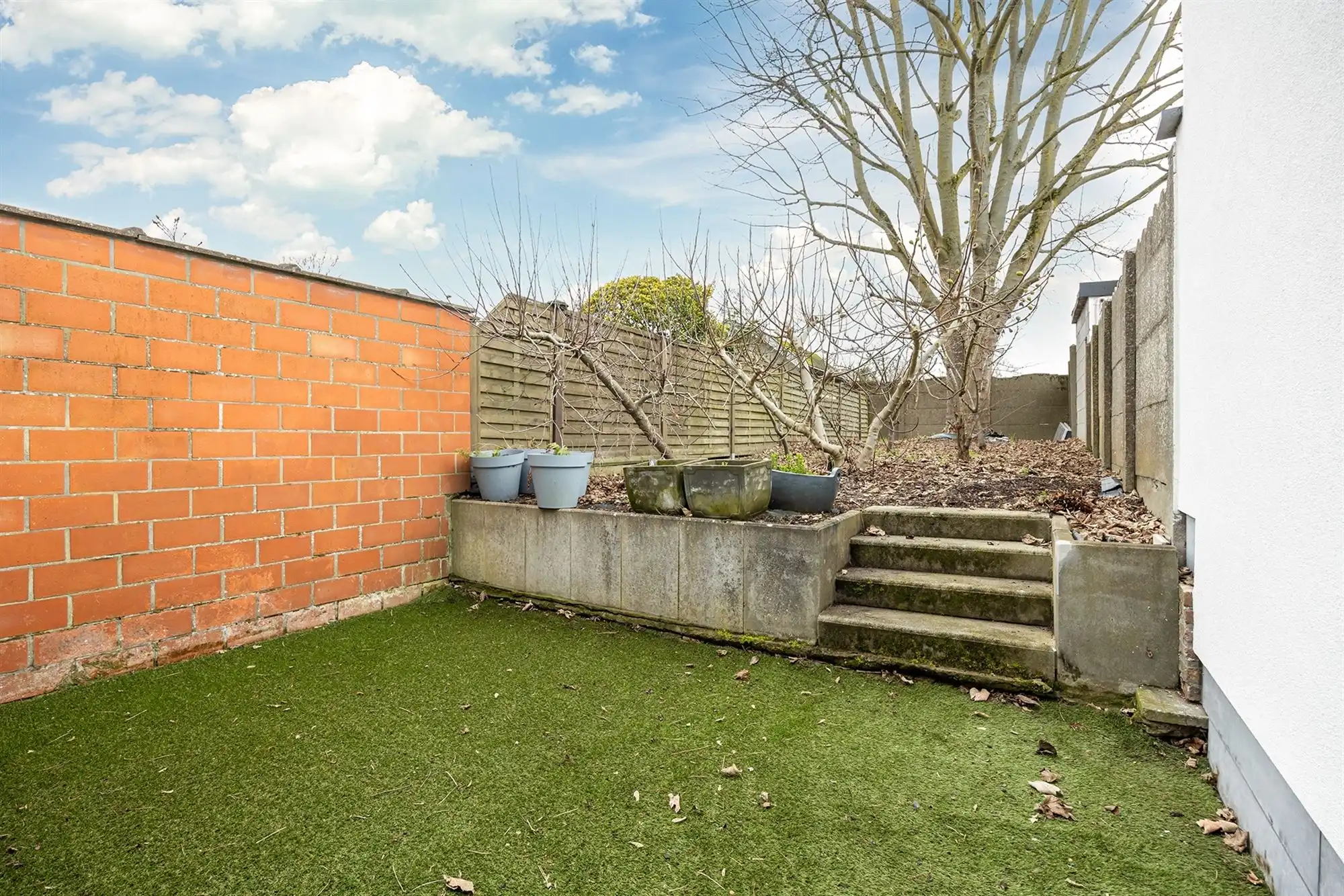 Charmant huis met twee slpks en leuke tuin foto 20