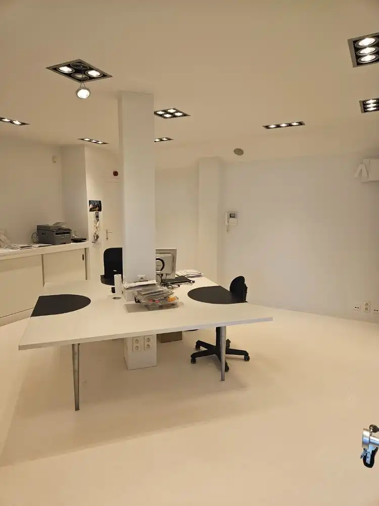 Instapklare handelsruimte van ca. 260 m² in centrum Bertem met lift en uitstekende visibiliteit foto 10