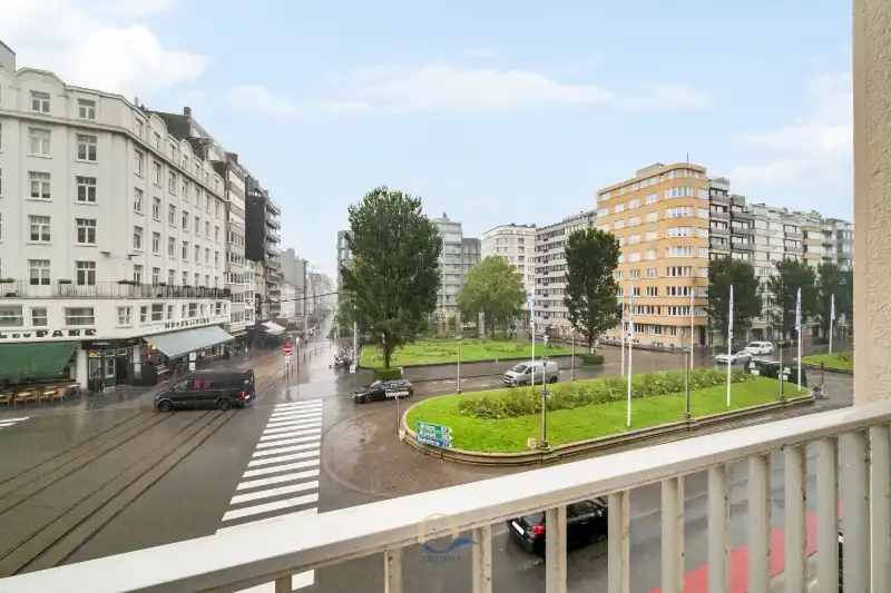 Hoekappartement met open zicht op Marie-Joséplein, Hotel Du Parc en Casino Kursaal foto 2