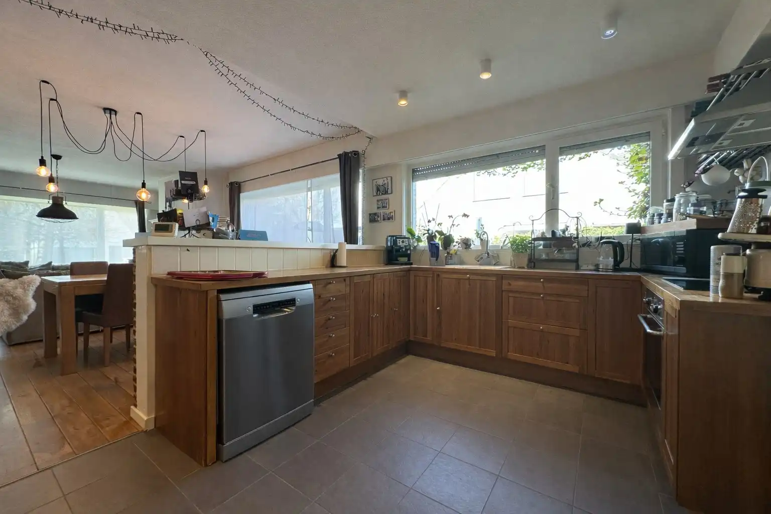 Vrijstaande woning met mooie tuin, perceel van 1158 m², Torhout. foto 12