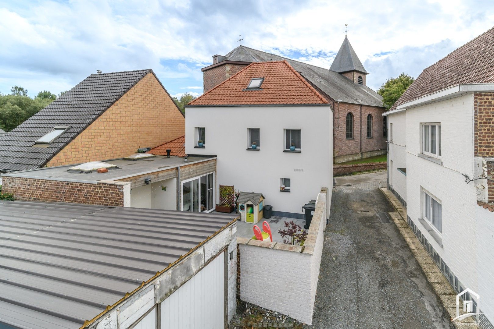 Zeer rustig gelegen, gerenoveerde gezinswoning te Outer foto 3