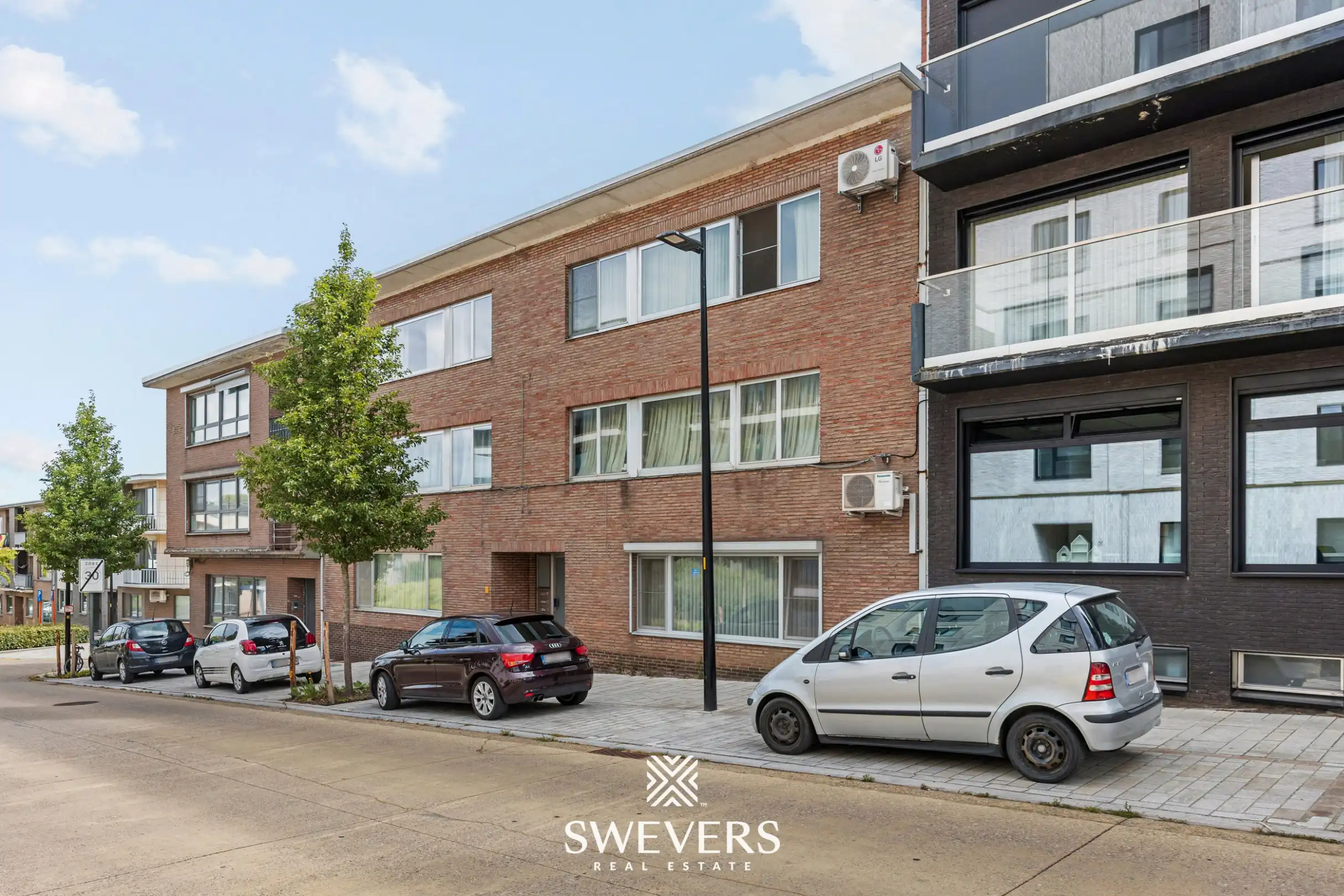 Appartement met 2 slaapkamers, terras en garagebox nabij centrum Beringen foto 19