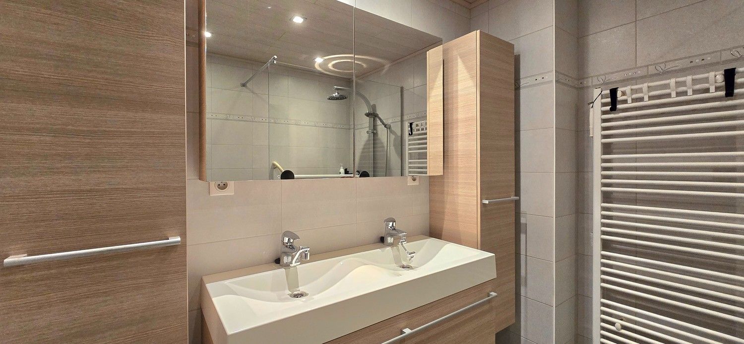 TE KOOP : goed onderhouden 3-gevelwoning, gelegen in een residentiële wijk, vlakbij het centrum van Sterrebeek. foto 13