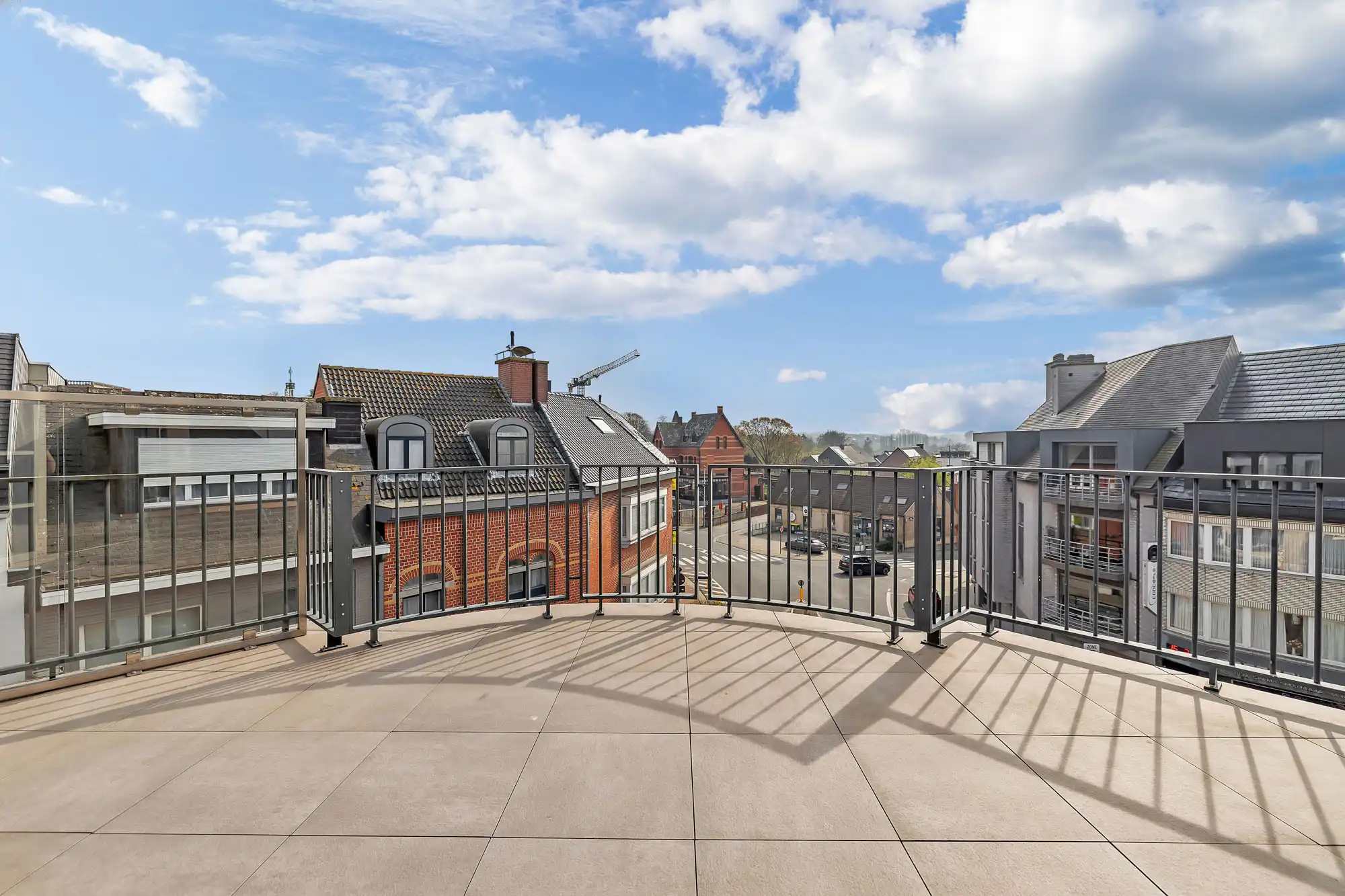 Luxe penthouse met 2 slpks & 5 terrassen centrum Zottegem foto 8