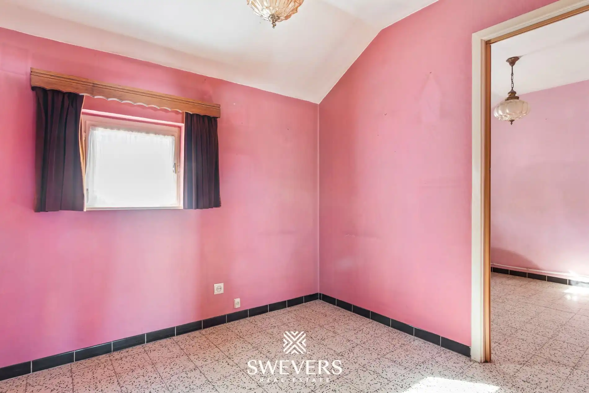 Authentiek renovatieproject met potentieel in Wellen foto 9