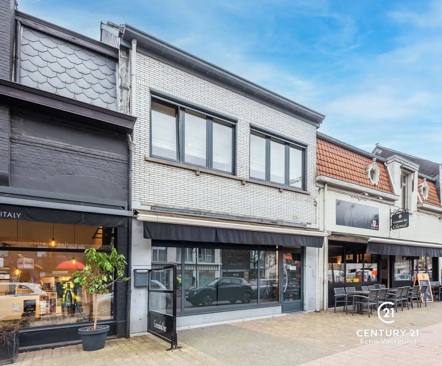 Handelszaak met gerenoveerde woonst op topligging  foto 20