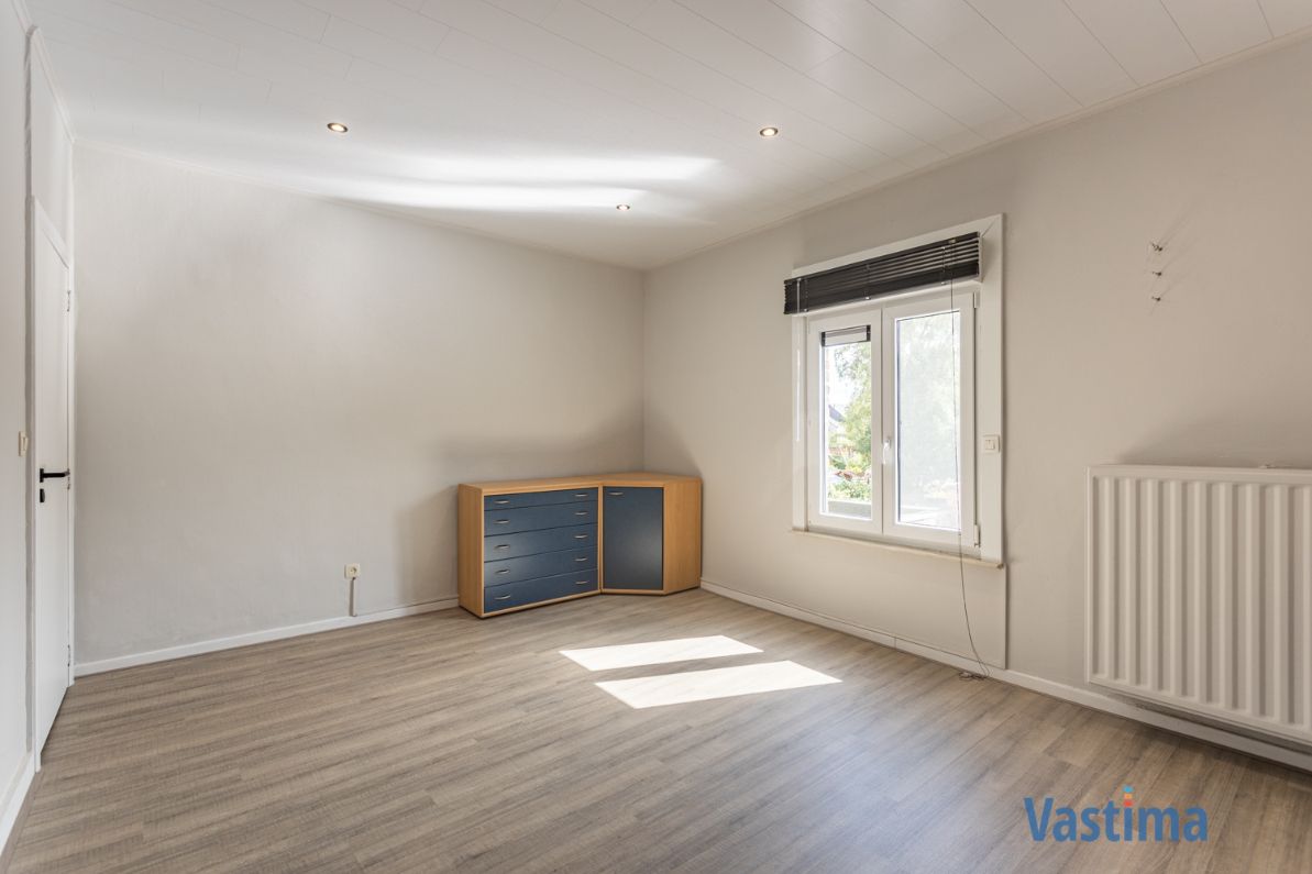 Volledig gerenoveerde rijwoning met 3 slaapkamers nabij centrum Aalst foto 18