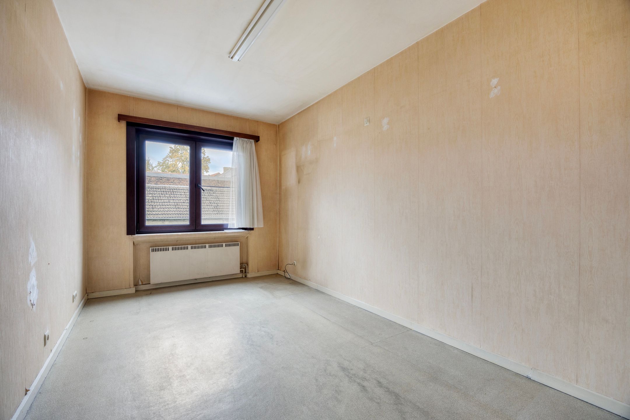 Ruim appartment aan de stadsrand foto 13