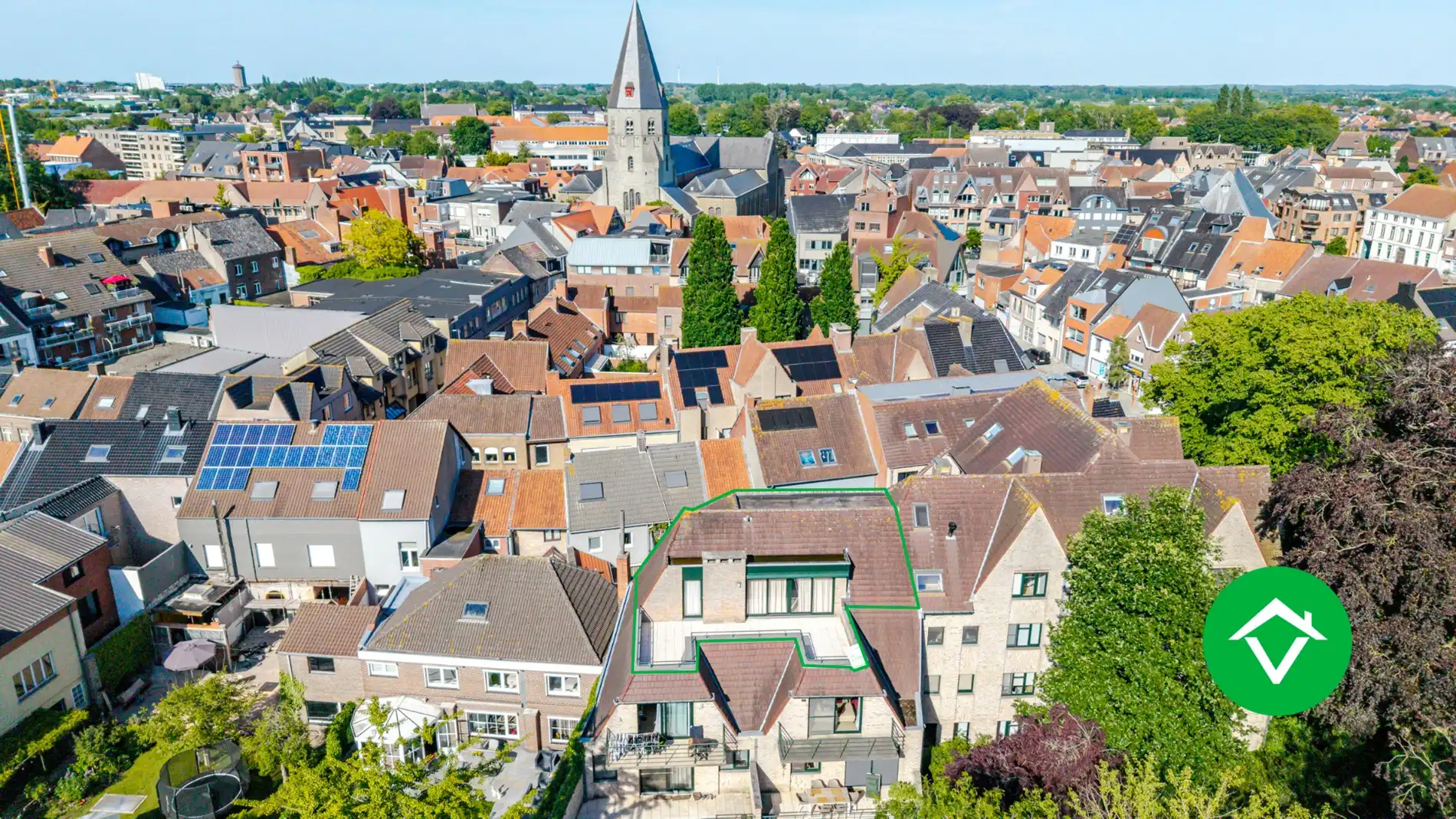 Prachtig gelegen penthouse met 3 slaapkamers en garage in centrum Torhout foto 2