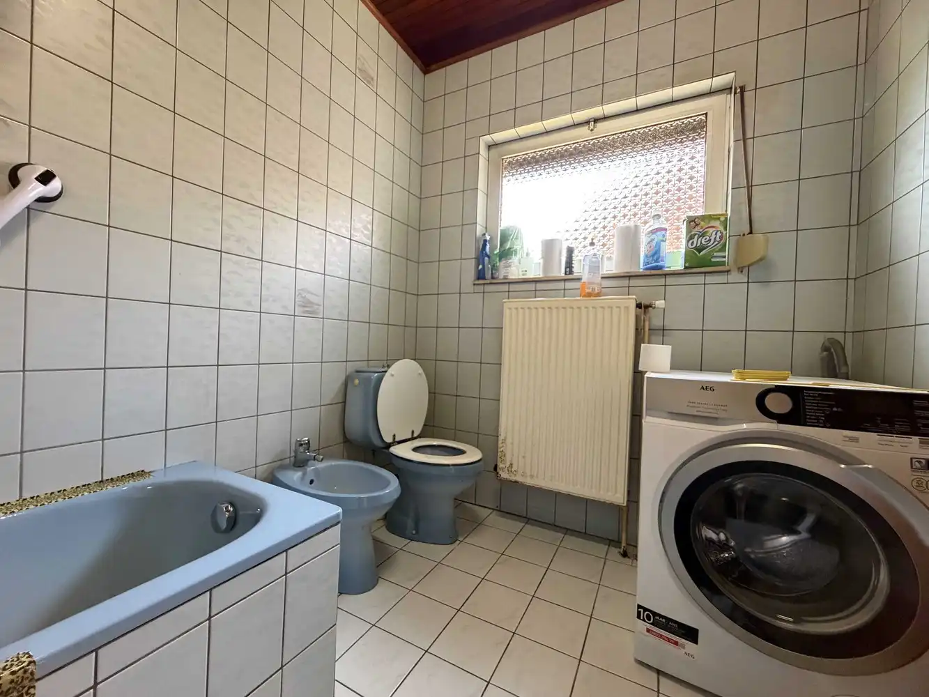 Rustig gelegen wijkwoning met zongerichte tuin foto 10