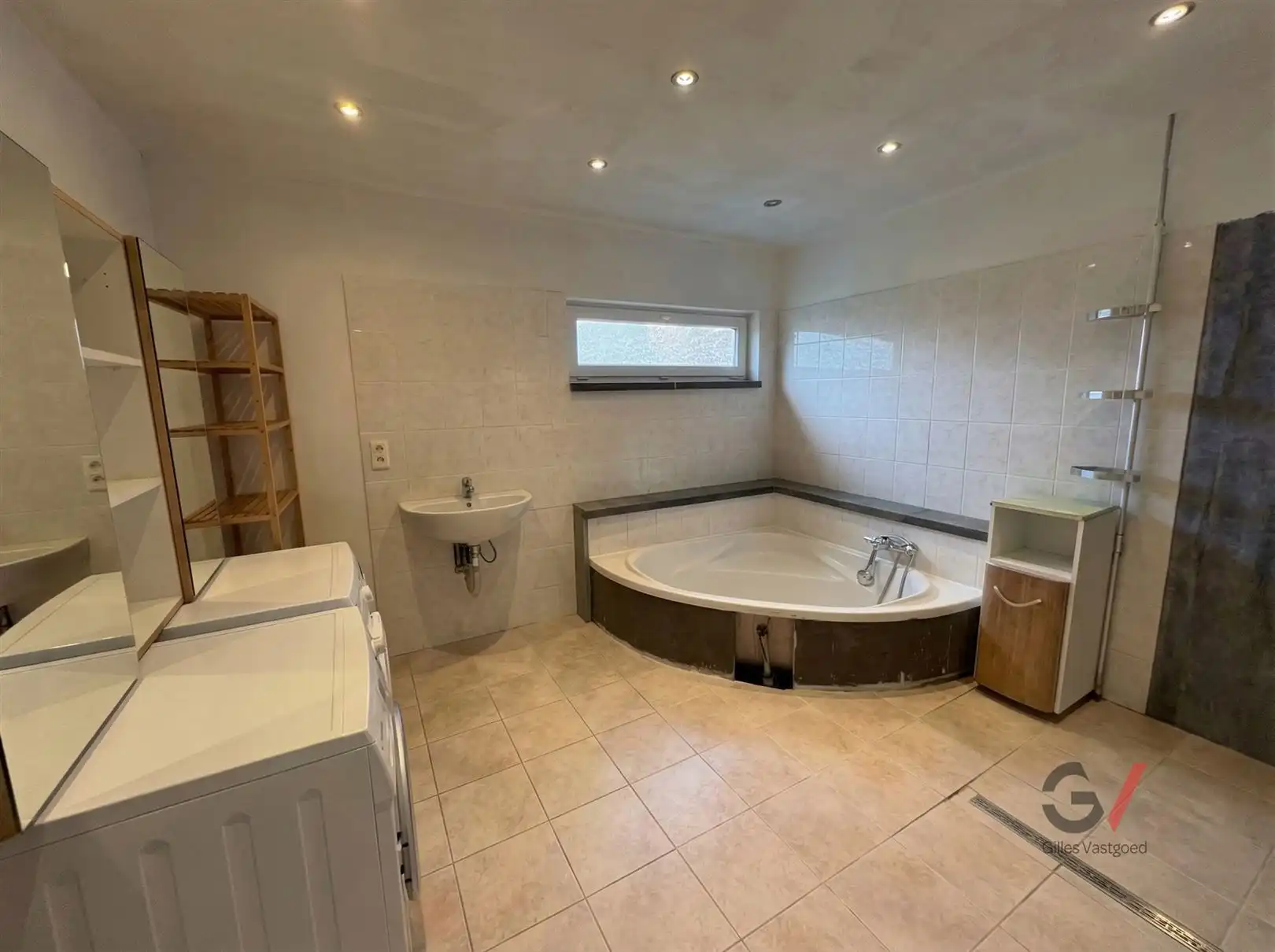 Te renoveren woning foto 11