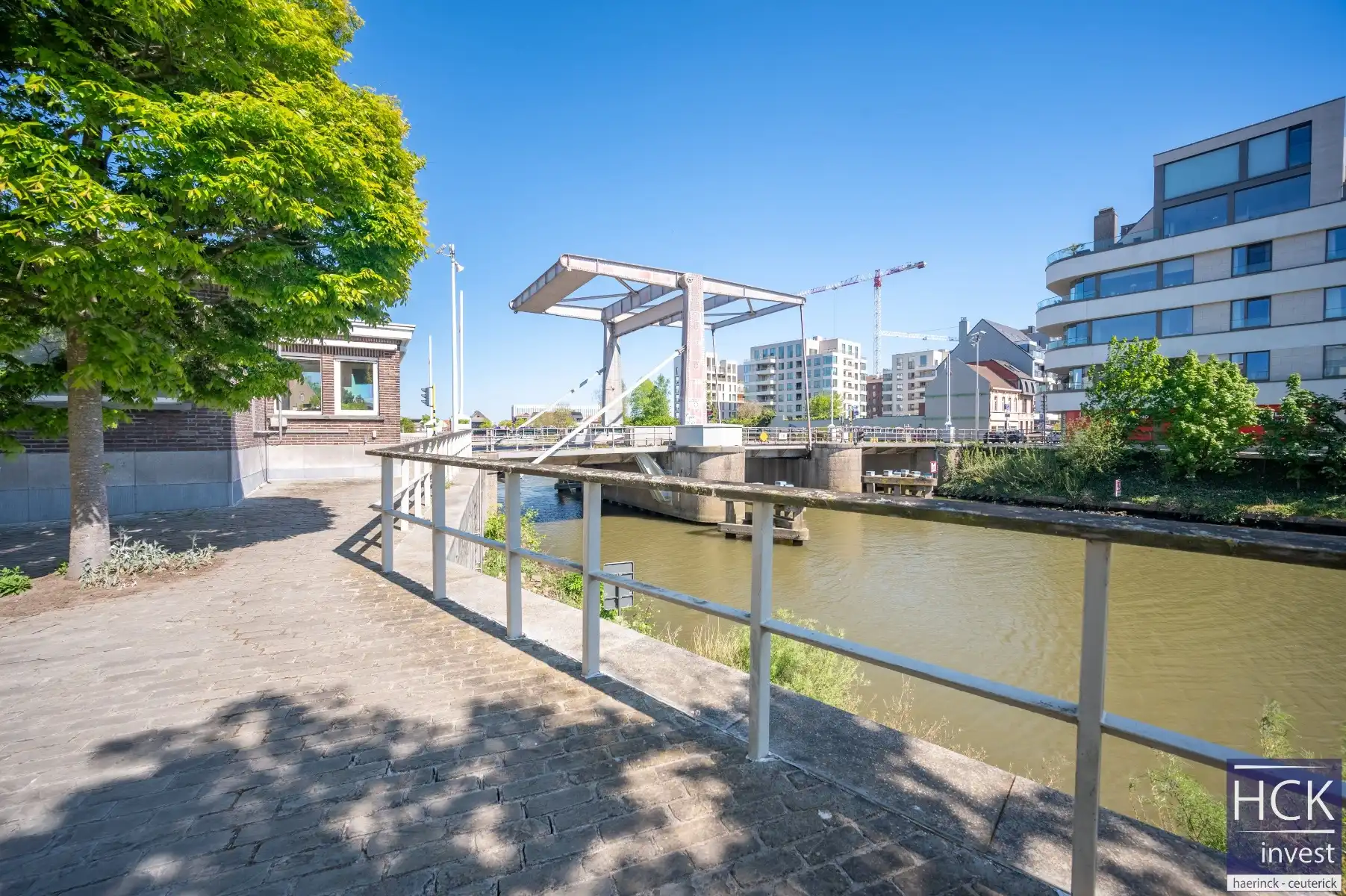 DEINZE - Knap 2 SLPK appartement met prachtig zicht op toplocatie! foto 24