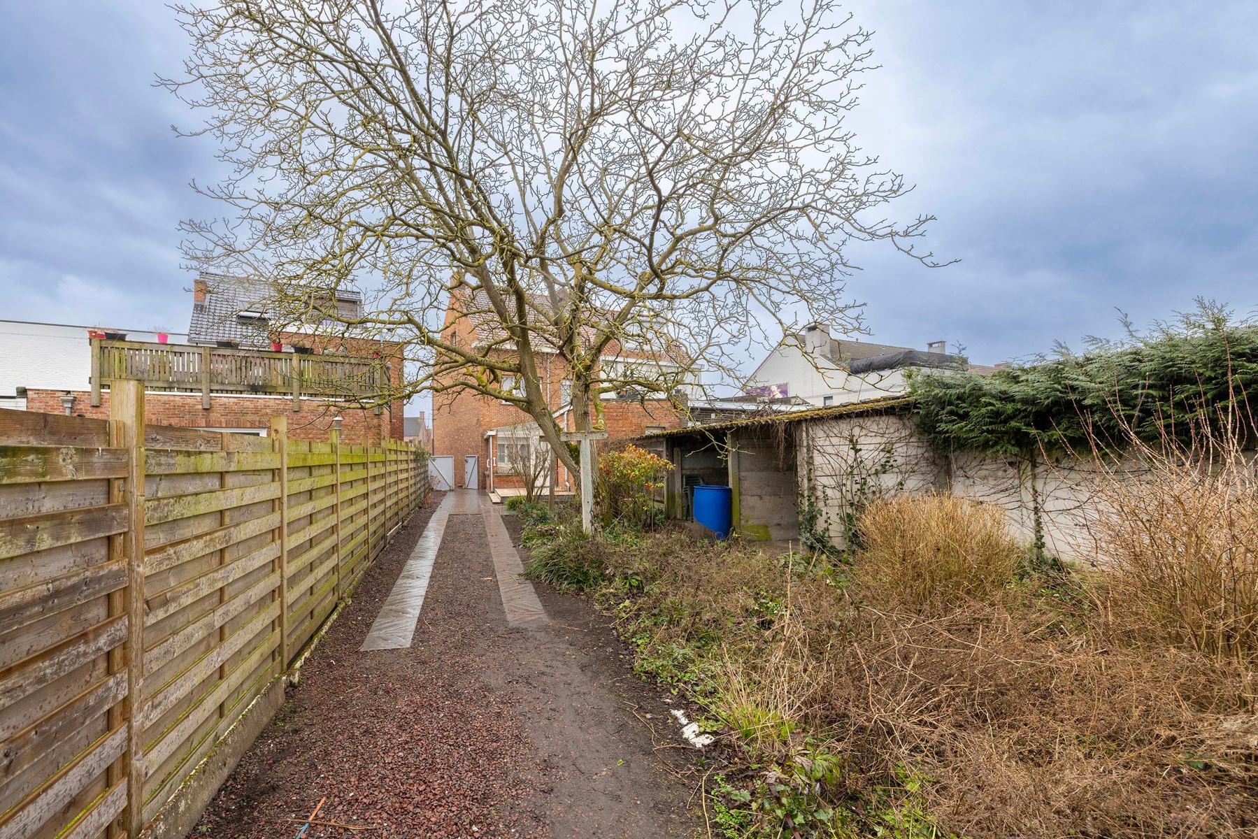 Te renoveren woning met o.a. 2 slaapkamers foto 22