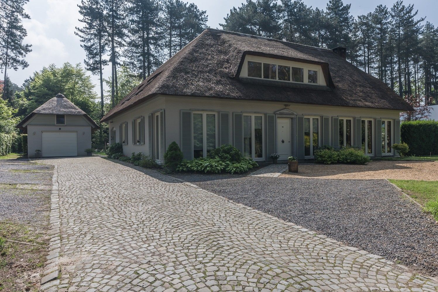 Prachtige volledig gerenoveerde villa in het Kloosterbos te Eksel! foto 50