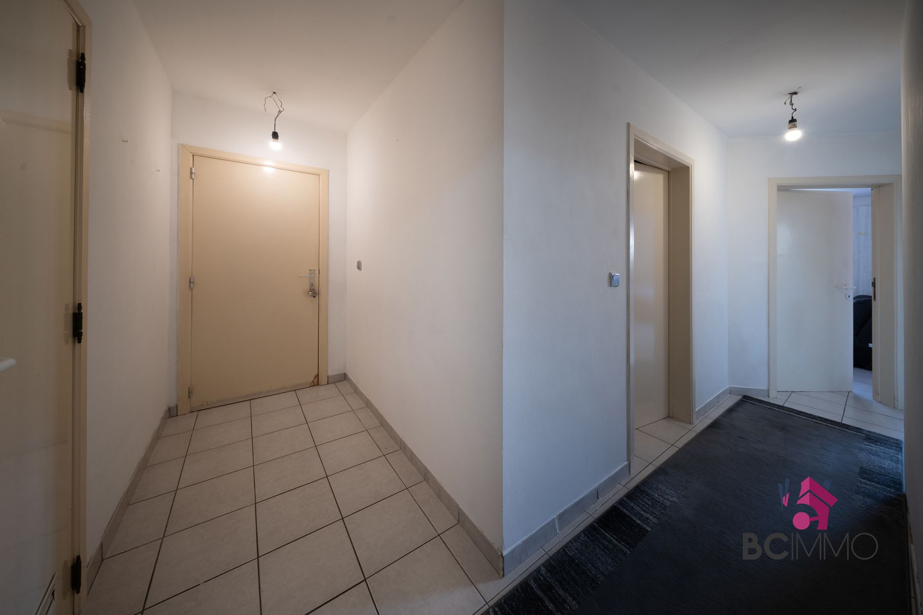 Gelijkvloers appartement met terras te koop in Genk foto 12