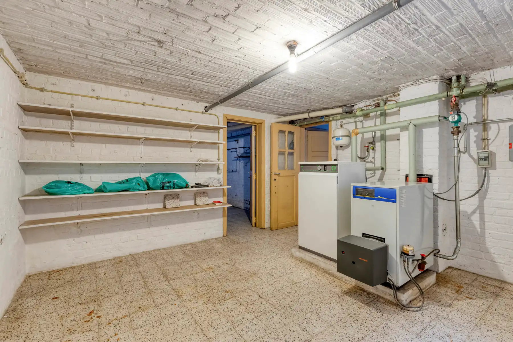 Landelijk gelegen huis met 4 kamers, garage & prachtige tuin foto 30