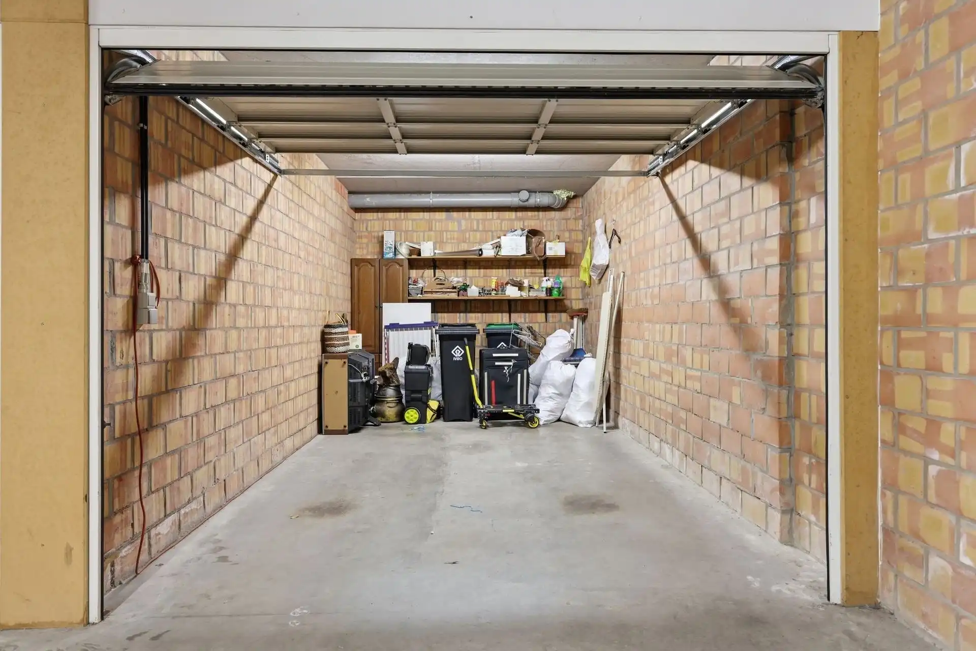RUIM / MOGELIJKHEID GARAGE foto 22