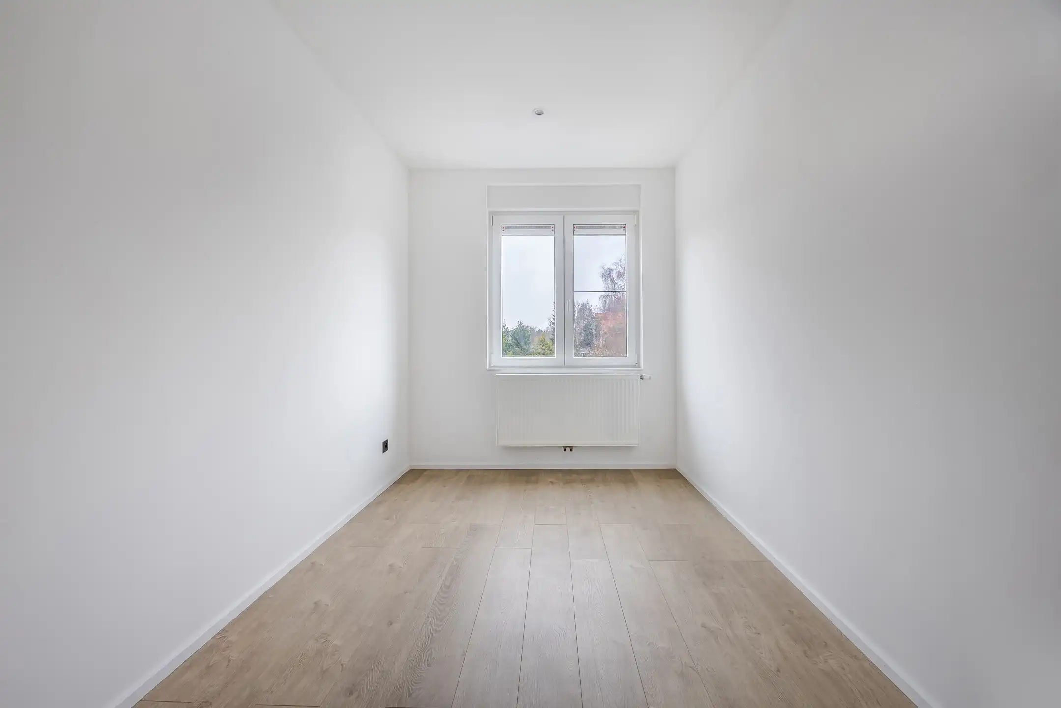 Volledig gerenoveerde woning in het hart van Wijnegem foto 19