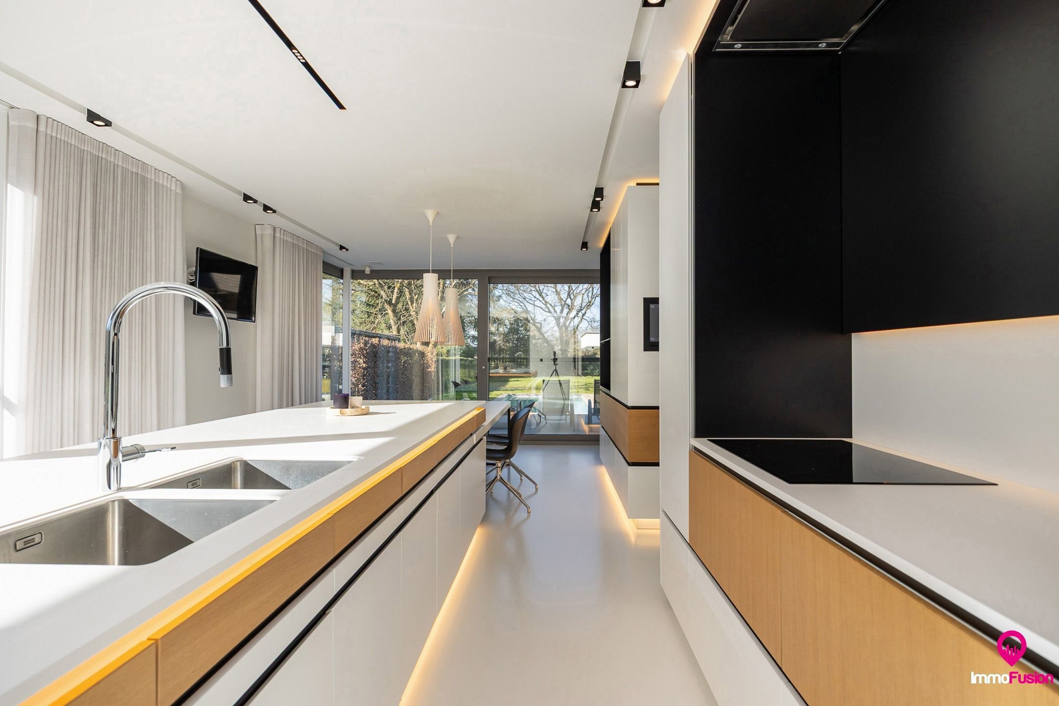 Luxe villa met poolhouse en hoogwaardige materialen! foto 17
