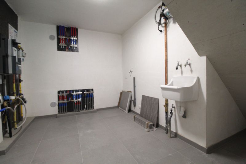 Moderne halfopen nieuwbouwwoning met twee slaapkamers foto 5