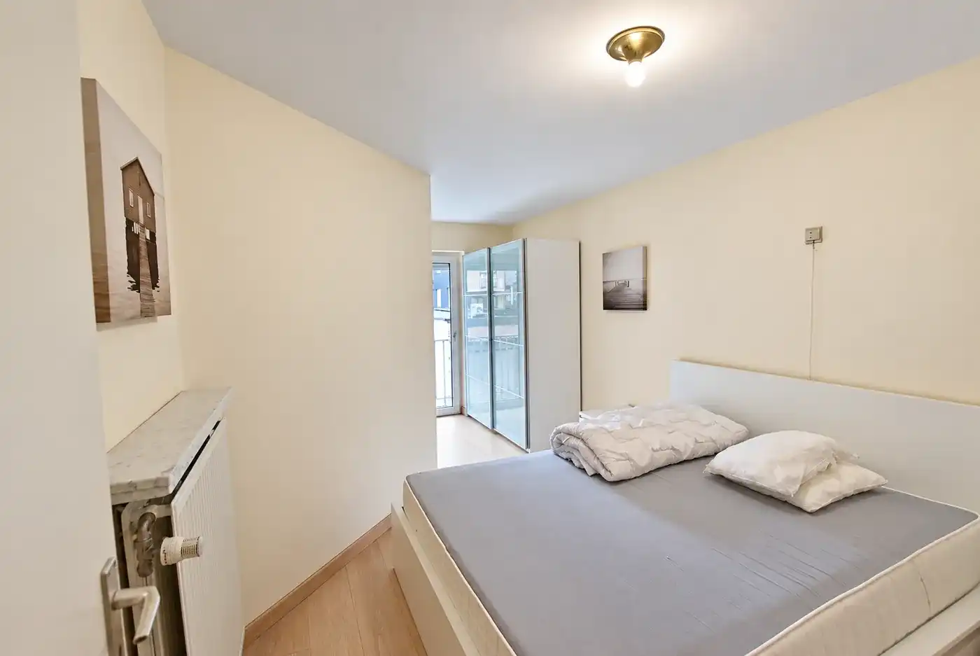 Centraal gelegen 2-slaapkamerappartement te huur in de Leopoldlaan foto 8