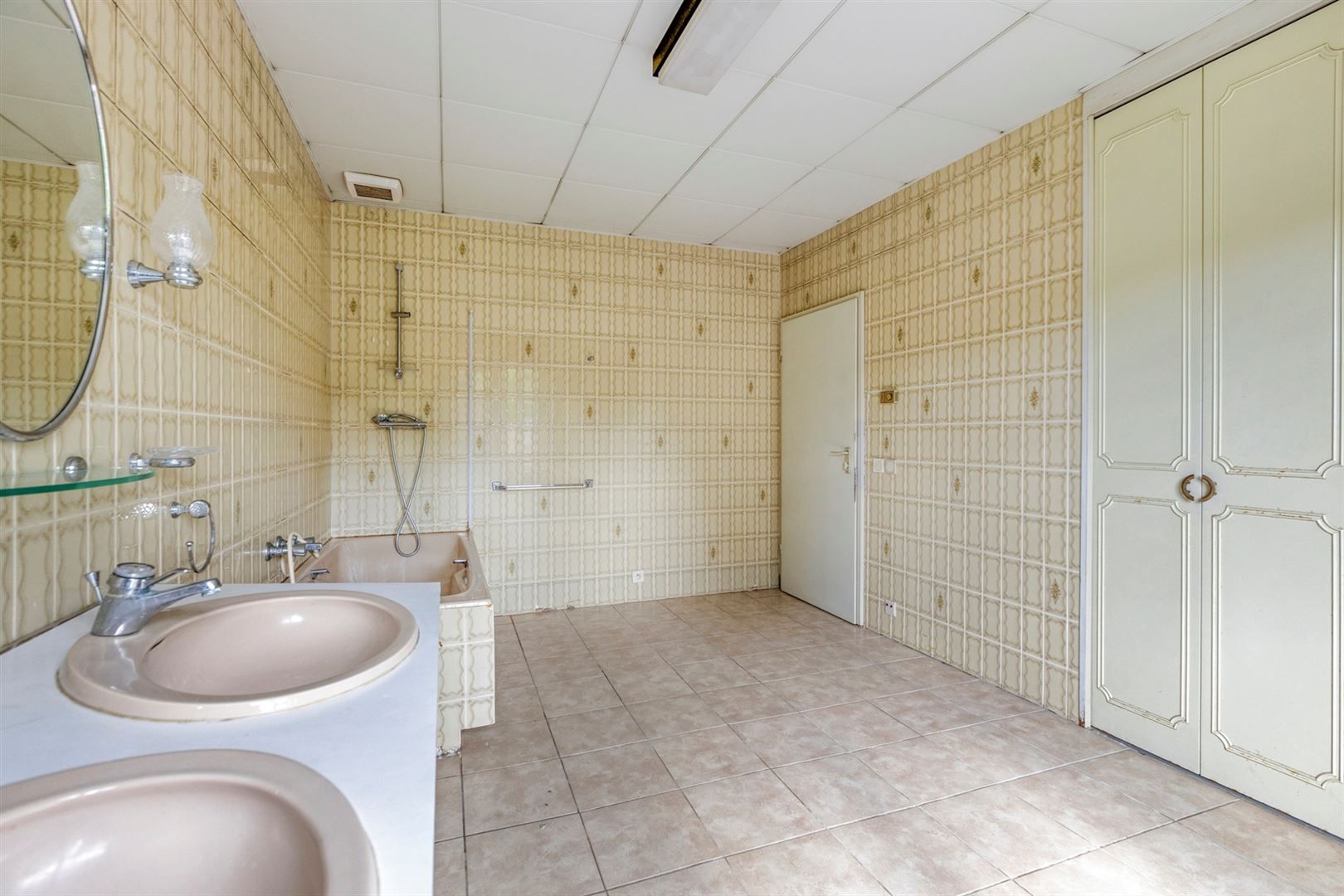 Ruime villa met 5 slaapkamers vlakbij Park Molenvijvers in Genk foto 33