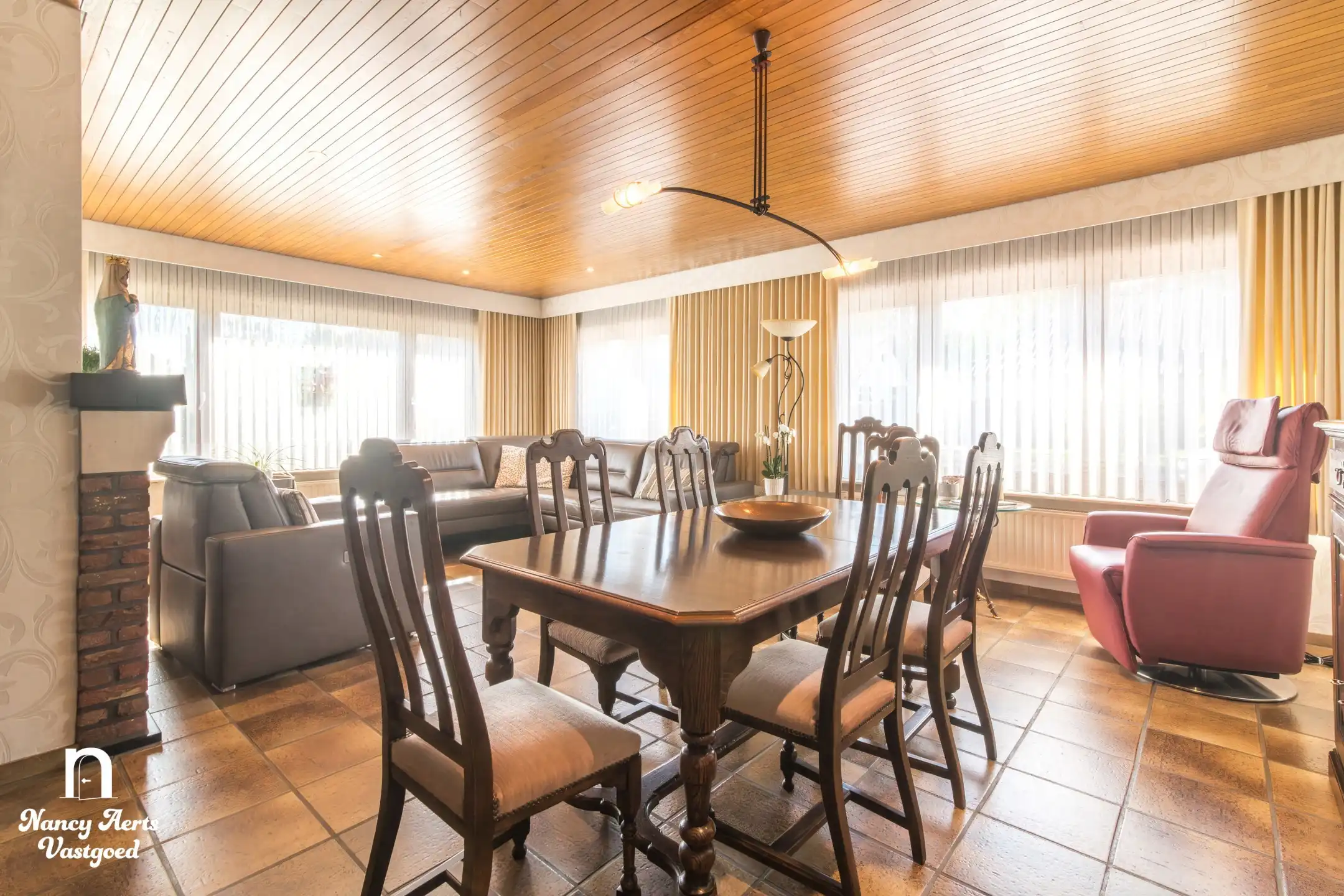 Lichtrijke woning met prachtige tuin en groeipotentieel foto 33