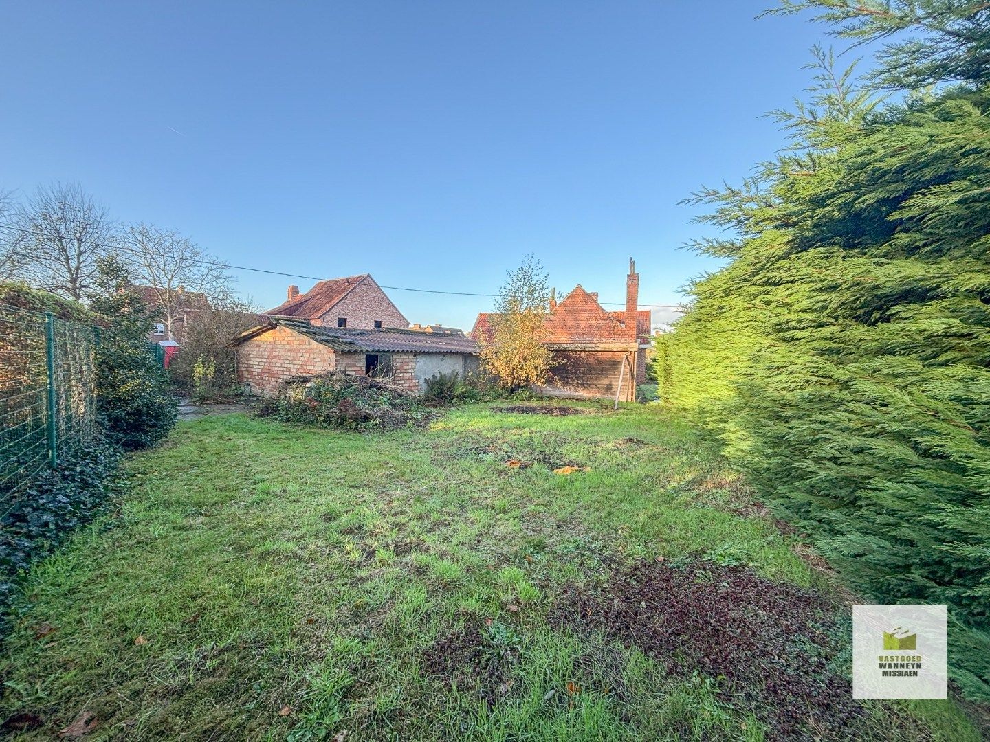 Gelijkvloerse te renoveren of herop te bouwen woning op 811m2 aan bosrand te Hertsberge foto 14