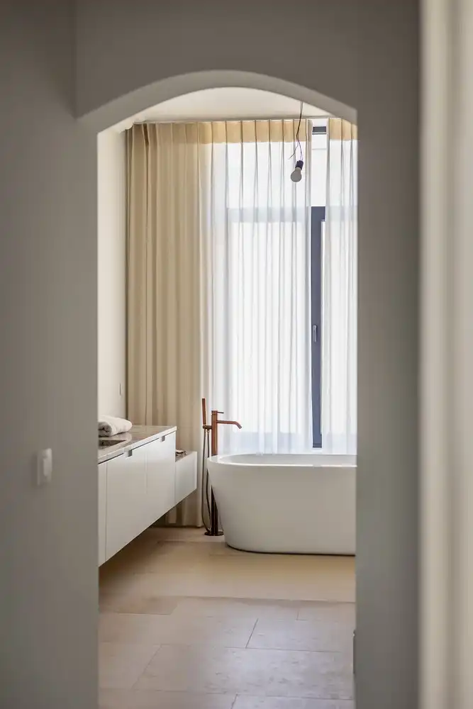 Prestigieuze en totaalgerenoveerde herenwoning (EPC B!) in eclectische stijl met zalige stadstuin op toplocatie aan de Jan Van Rijswijcklaan foto 22