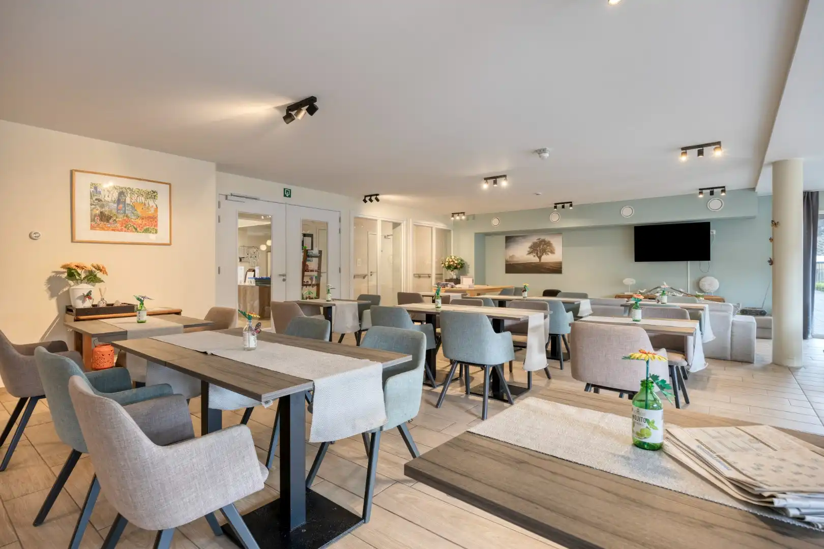 Leuke service flat met 2 SLPKS en terras in het hartje van Mol! foto 19