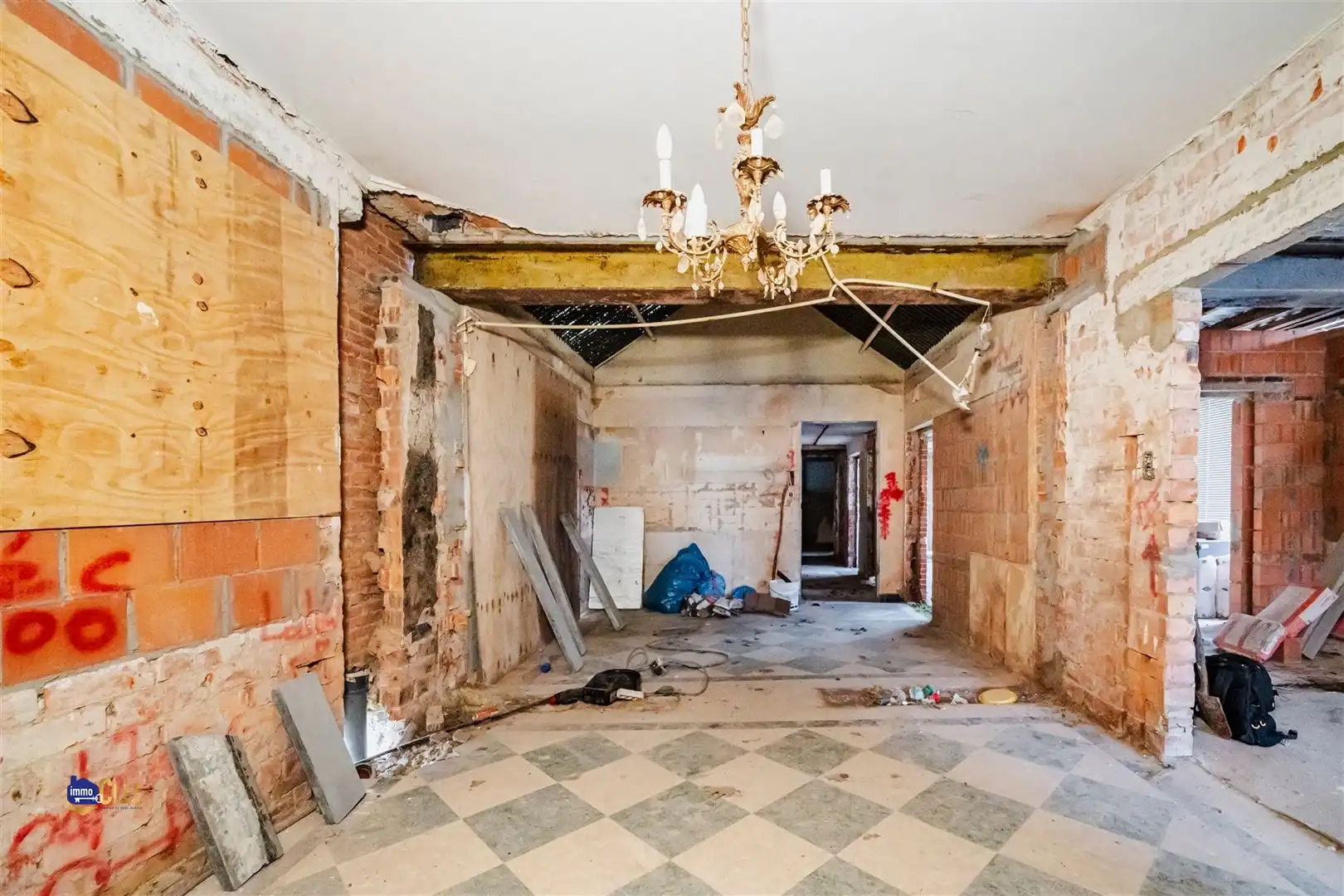 Te renoveren woning in Halle-Booienhoven foto 11